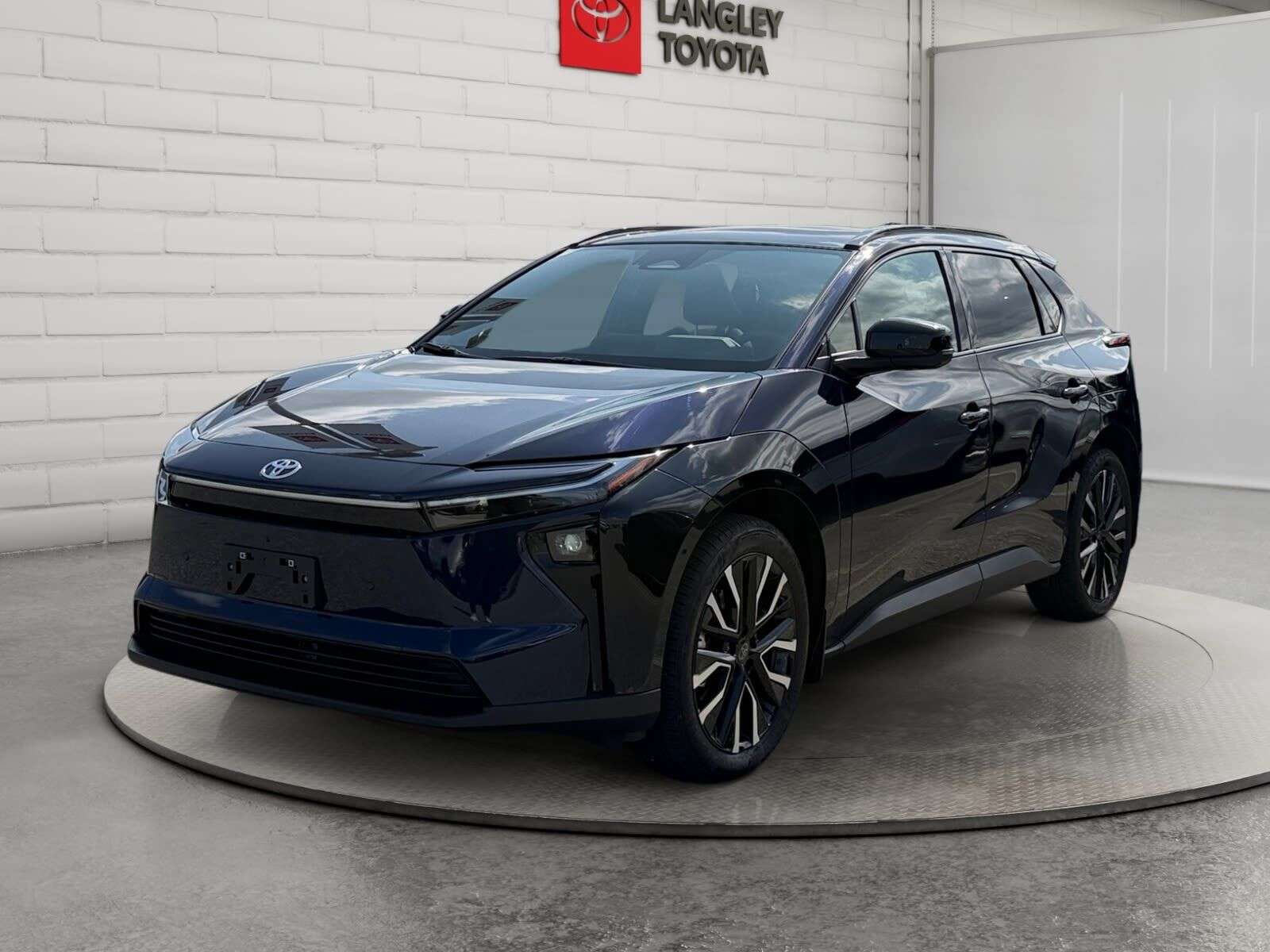 2026 Toyota bZ LIMITED AWD; FULLY ELECTRIC!! 338 HP!! JBL, LEATHE