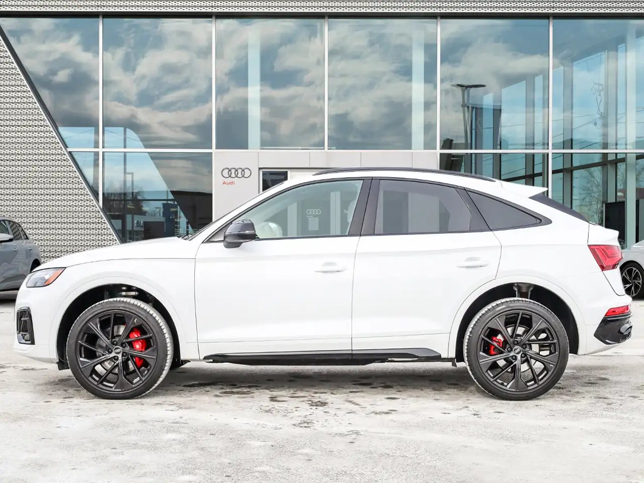 Audi SQ5 снимка Audi SQ5