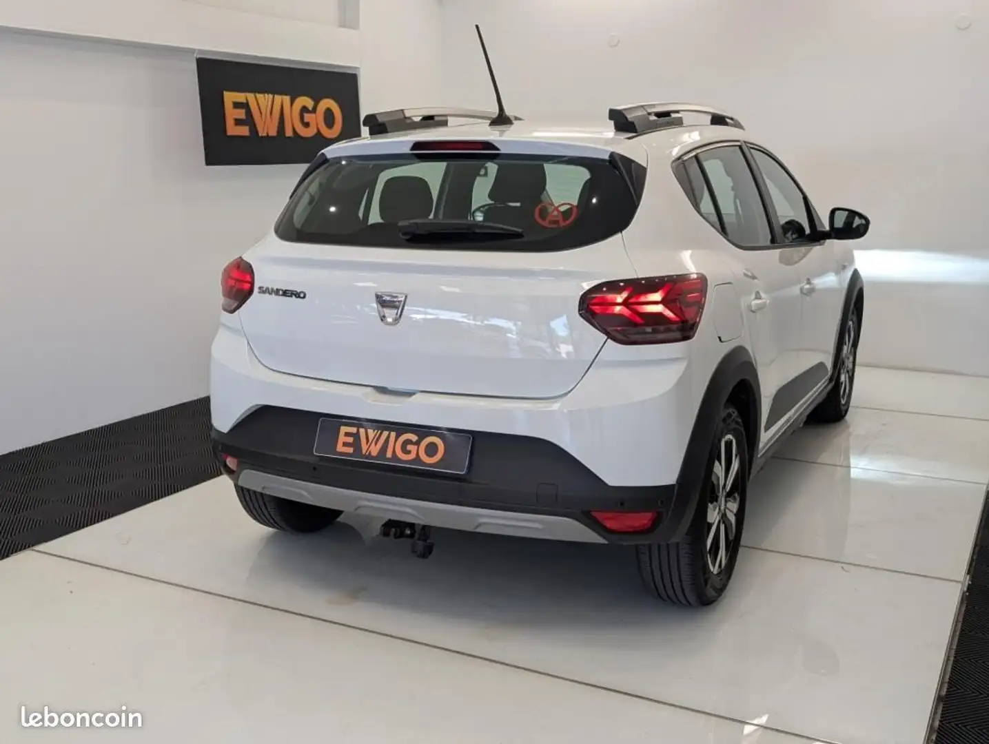 Dacia Sandero STEPWAY 1.0 TCE 90 CONFORT Blanc - 2