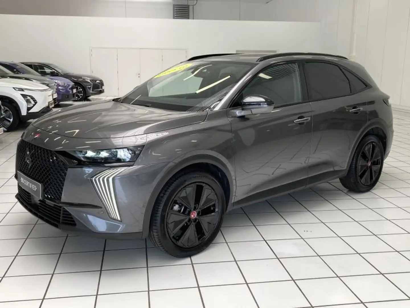 DS Automobiles DS 7 Crossback *** Perfomance Line + *** Grijs - 1