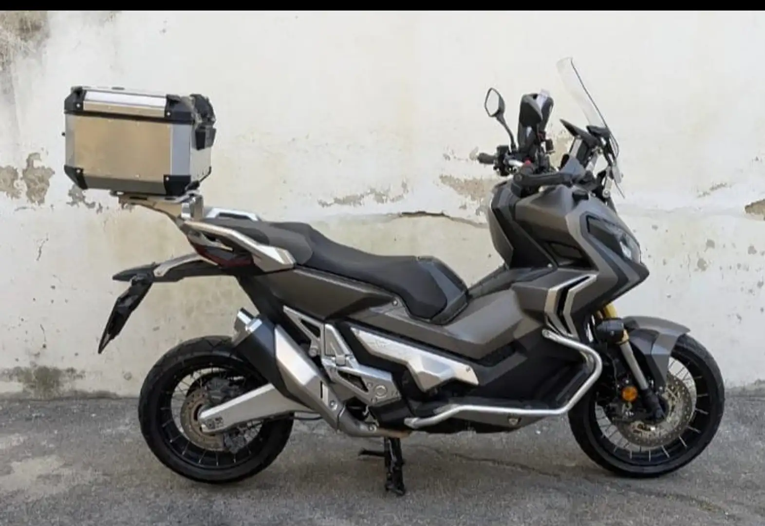 Honda X-ADV Nero - 2