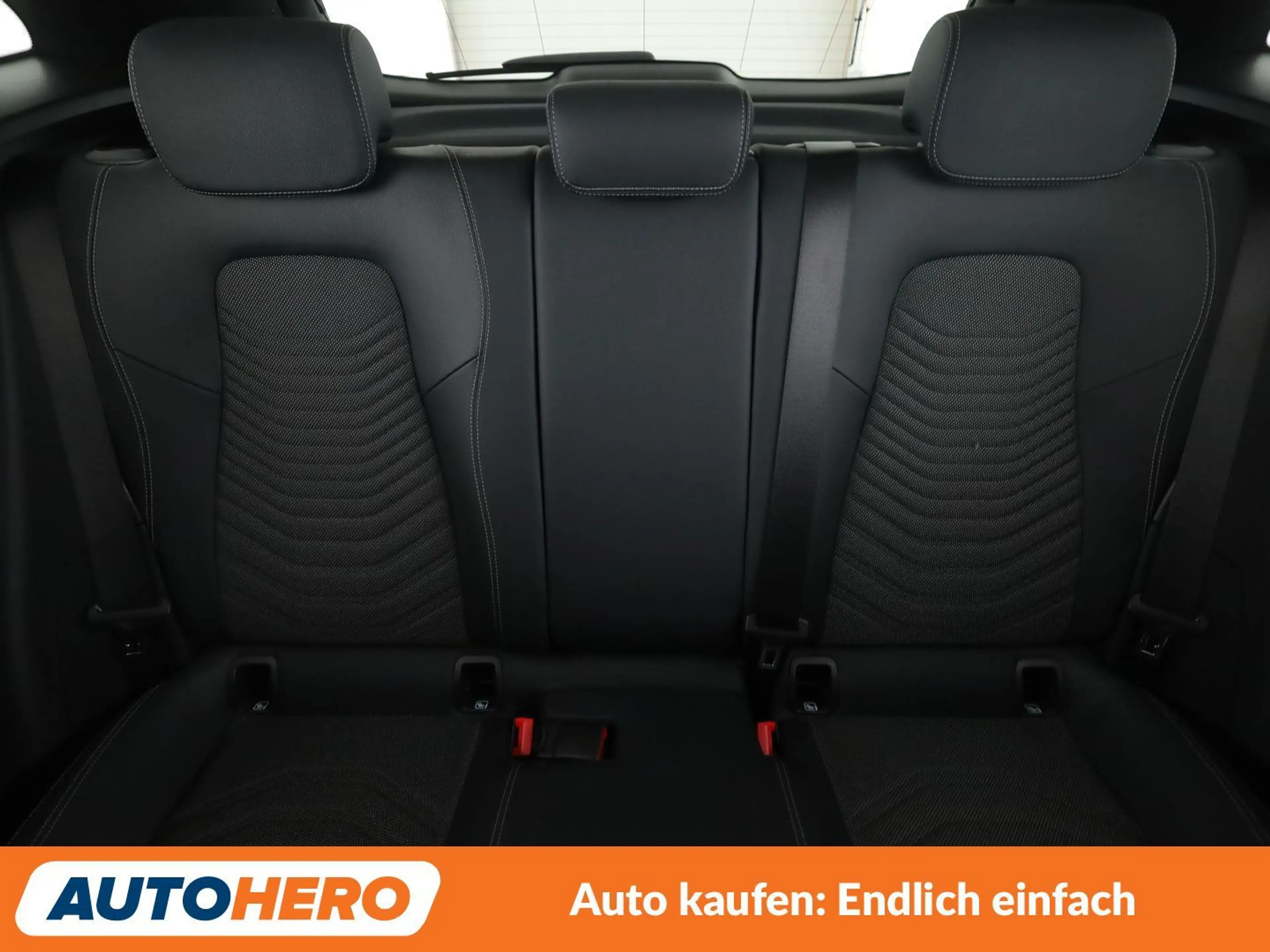 Mercedes-Benz GLA 180 Progressive Aut.*LED*NAVI*ACC*PDC*SHZ*KLIMA* — photo 10