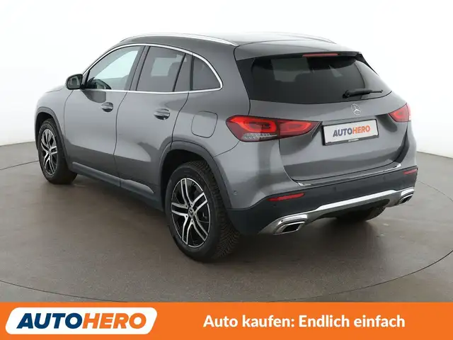 Mercedes-Benz Gla view 4