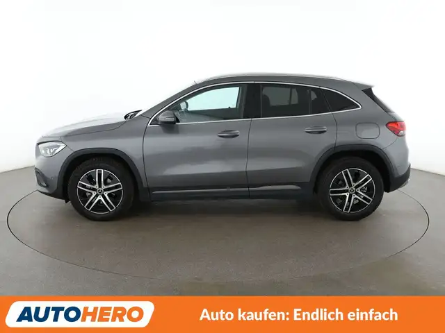 Mercedes-Benz Gla view 3