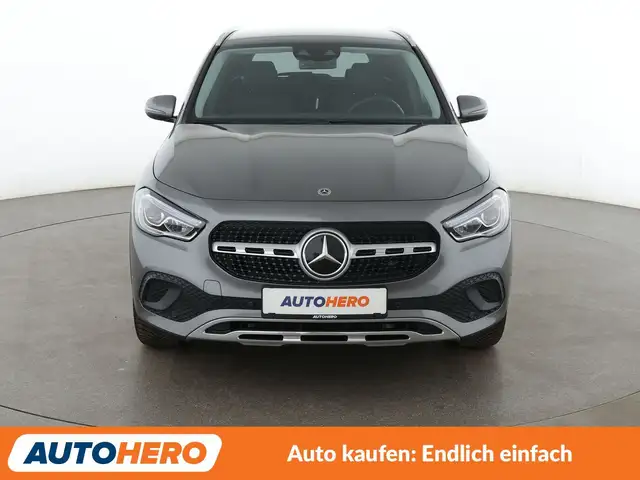 Mercedes-Benz Gla view 9