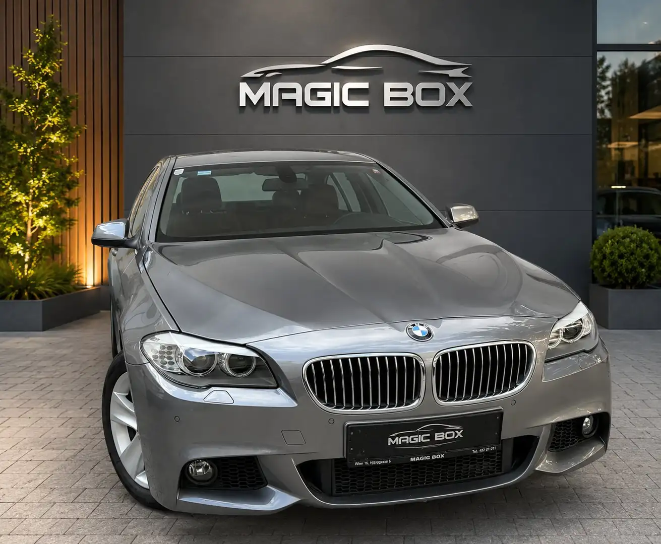 BMW 525 M-Paket*ERSTBESITZ*SERVICEGEPFLEGT*WENIG KILOMETER Grau - 1