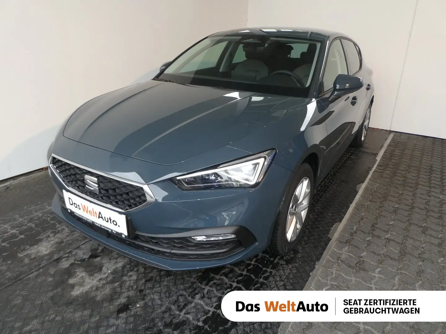 SEAT Leon Style Edition 1.5 TSI 115 PS Blau - 1