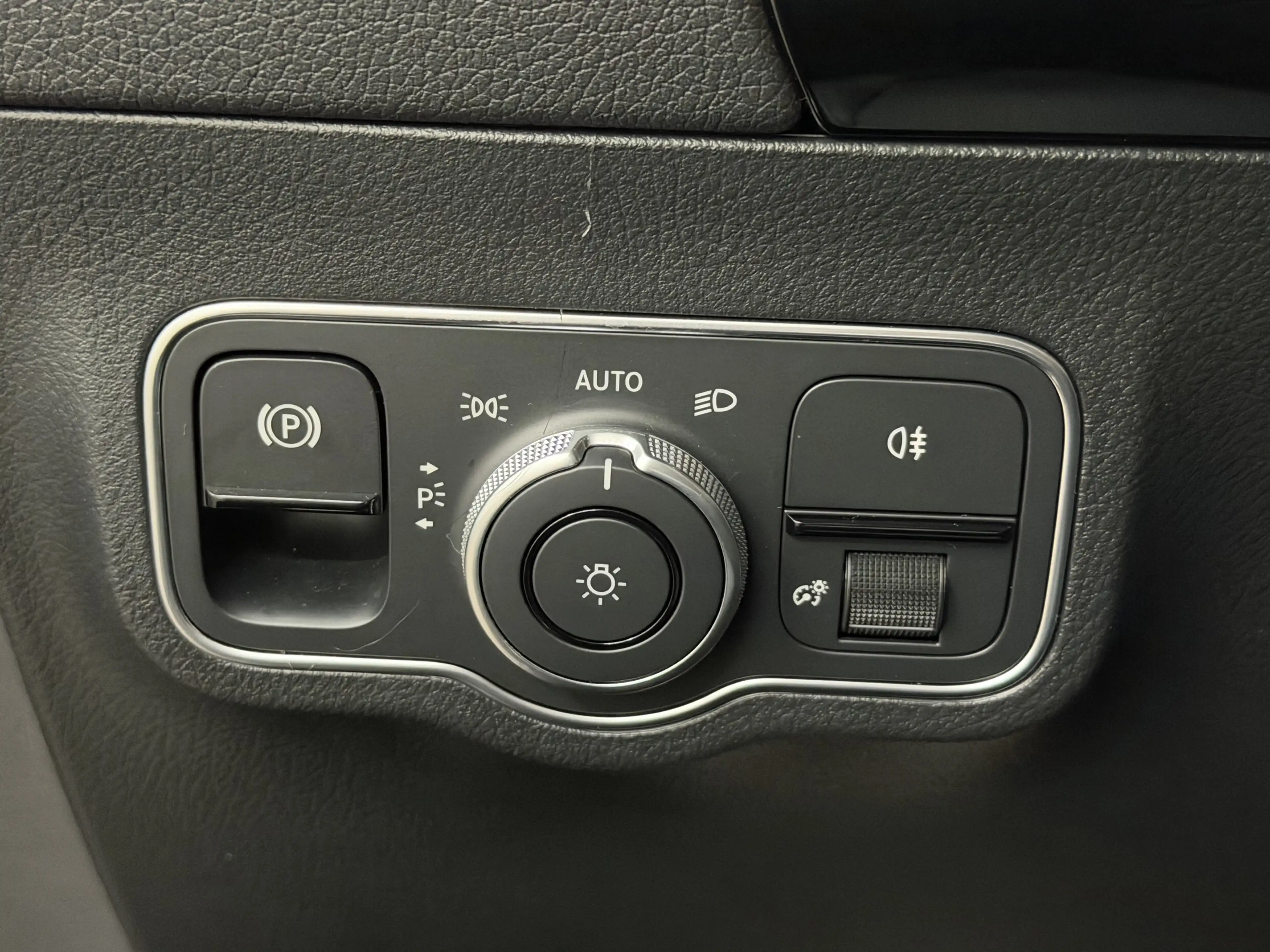 Mercedes-Benz EQA 250 + | DISTR. PRO | 360°KAM | KEY-GO — photo 15