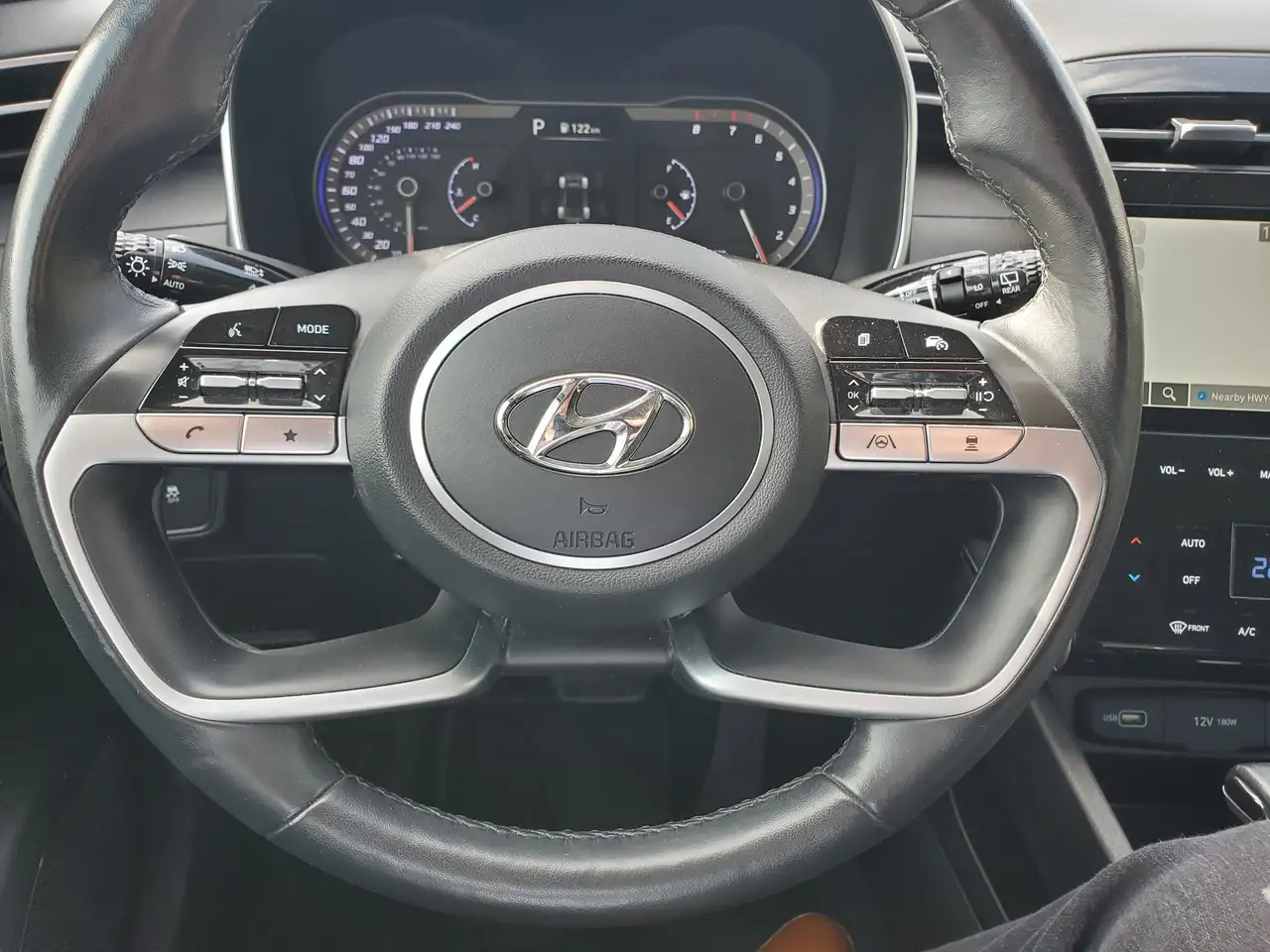 Hyundai TUCSON снимка Hyundai TUCSON