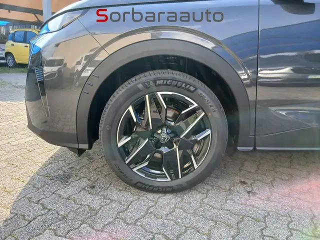 Peugeot 3008 view 9