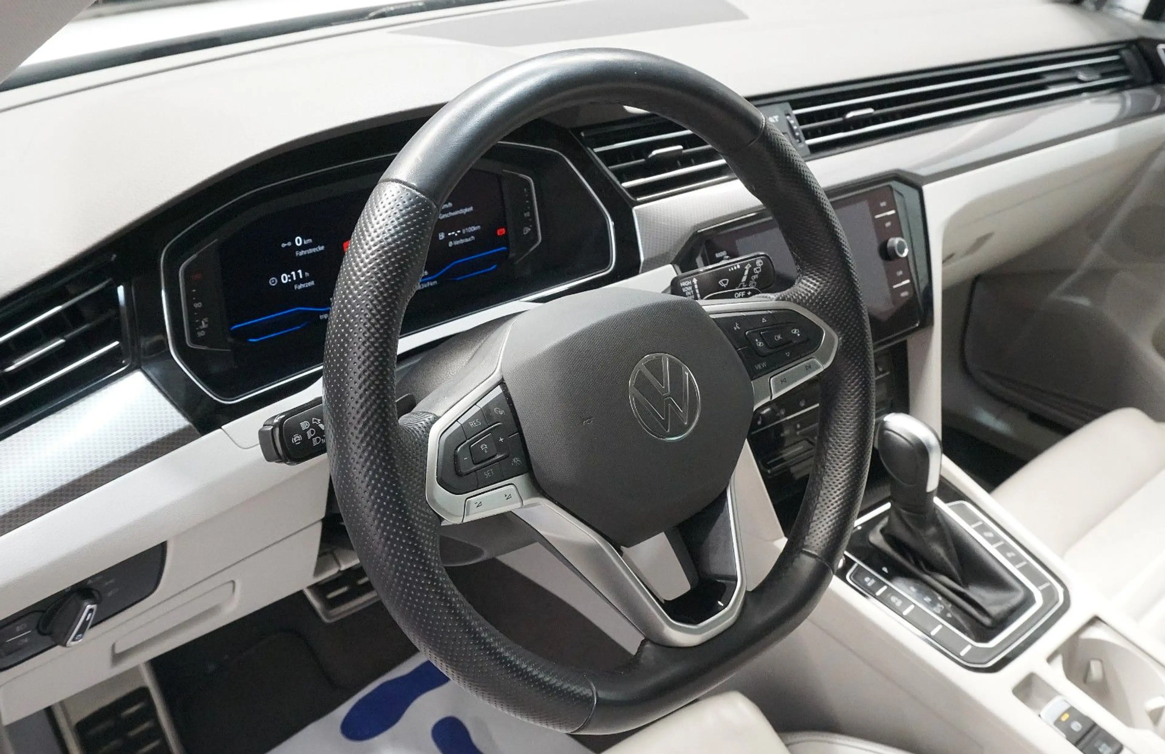 Volkswagen Passat Alltrack Passat Variant Alltrack 4Motion*ACC*RFK*MATRIX* — photo 13