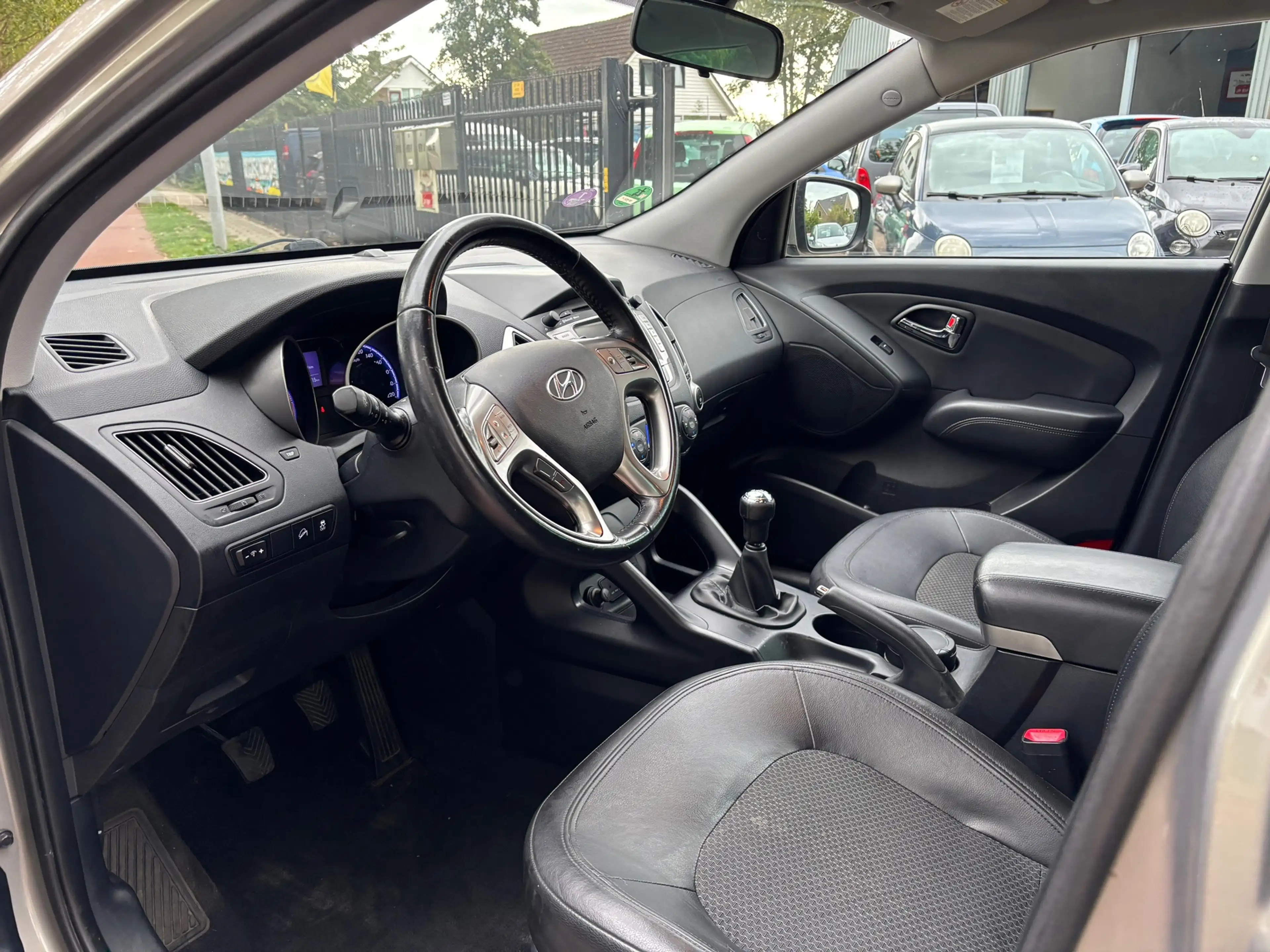 Hyundai iX35 2.0i Style — photo 7