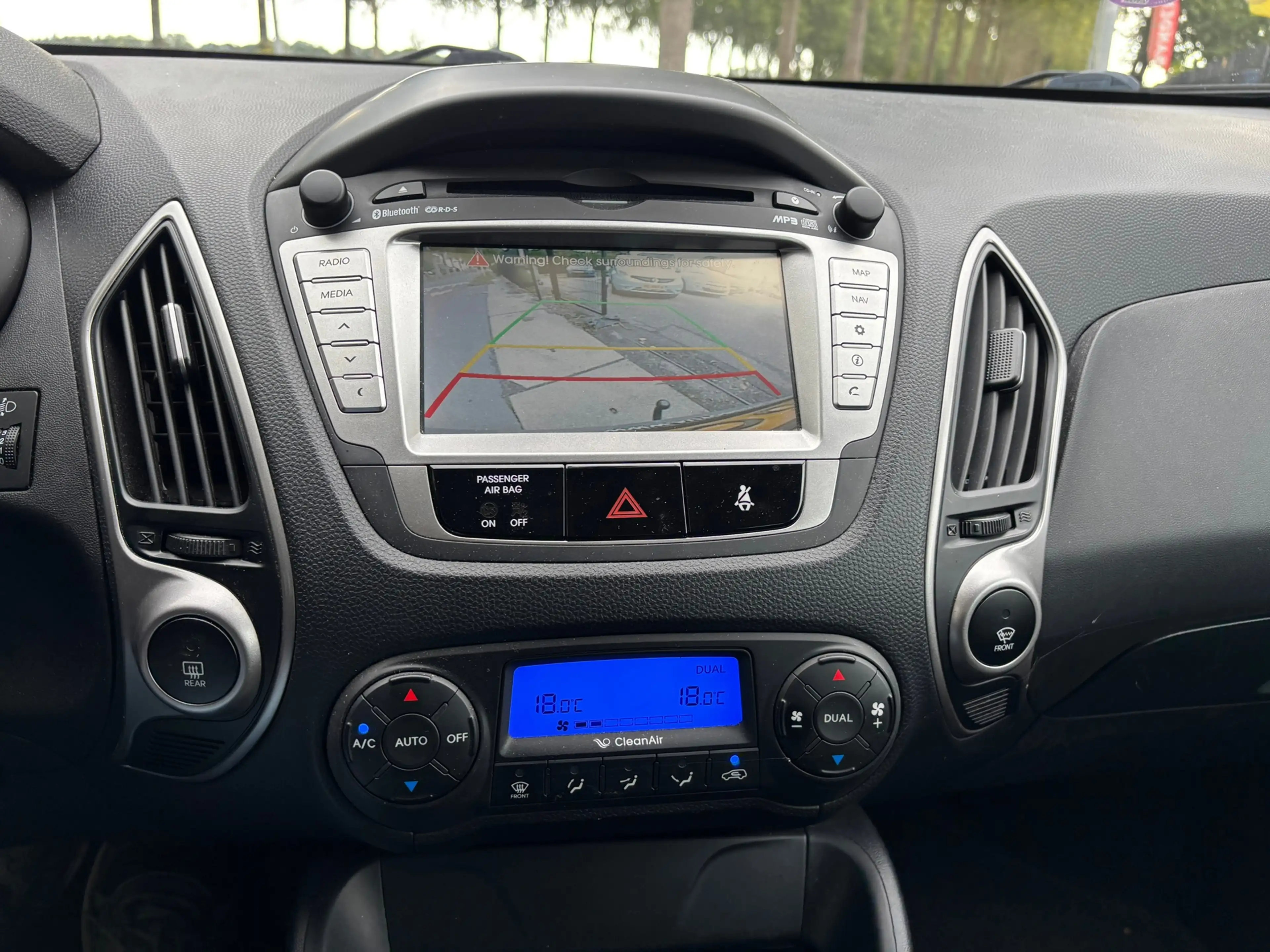 Hyundai iX35 2.0i Style — photo 24