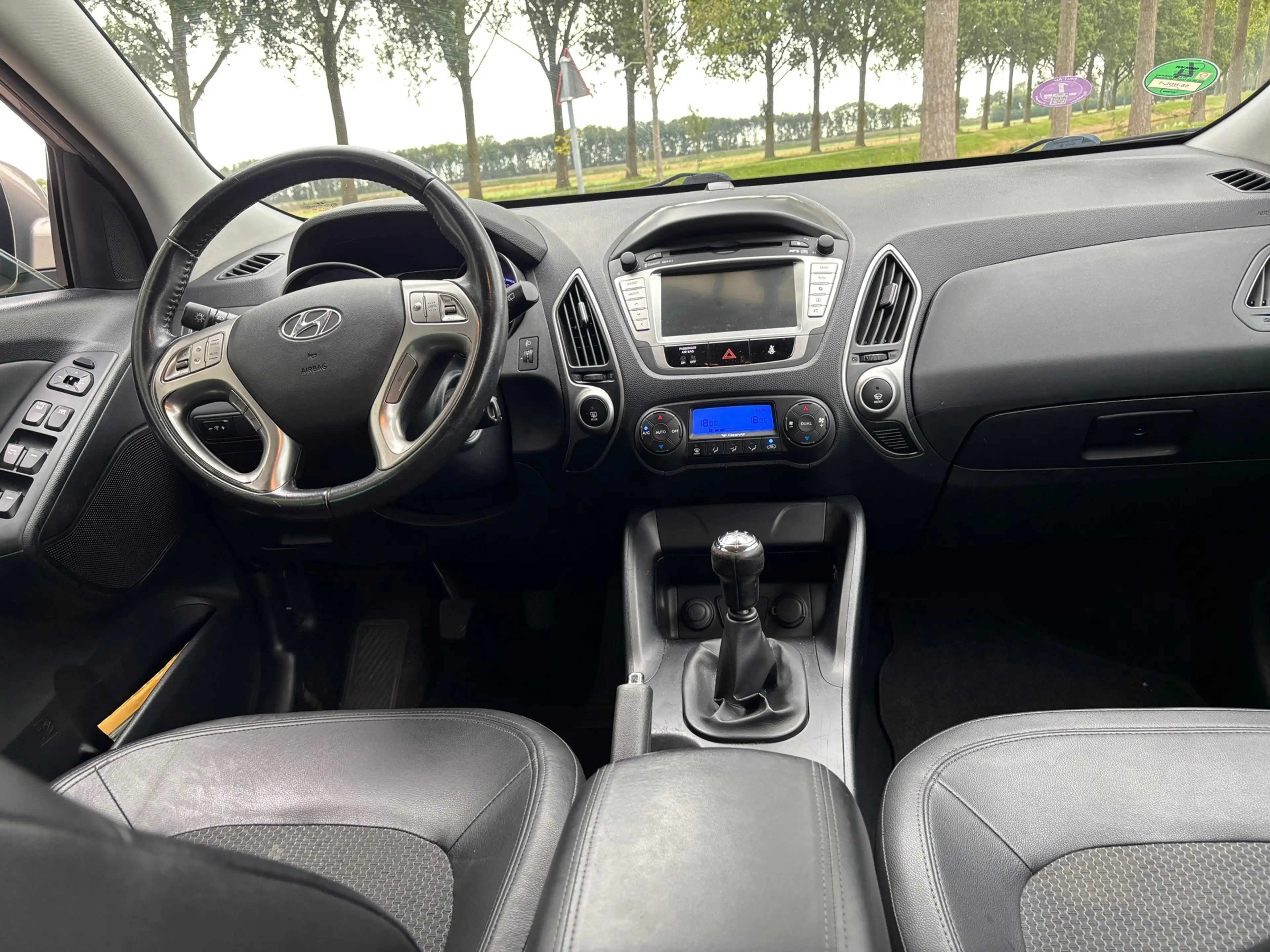 Hyundai iX35 2.0i Style — photo 14