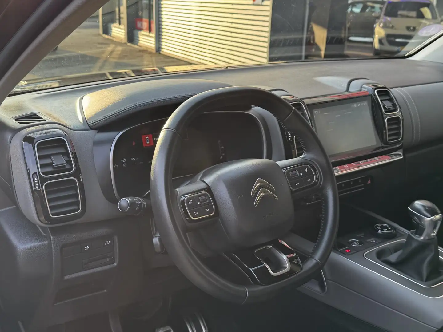 Citroen C5 Aircross 1.2 PureTech Shine - Navigatie / Apple CarPlay I A Gris - 2