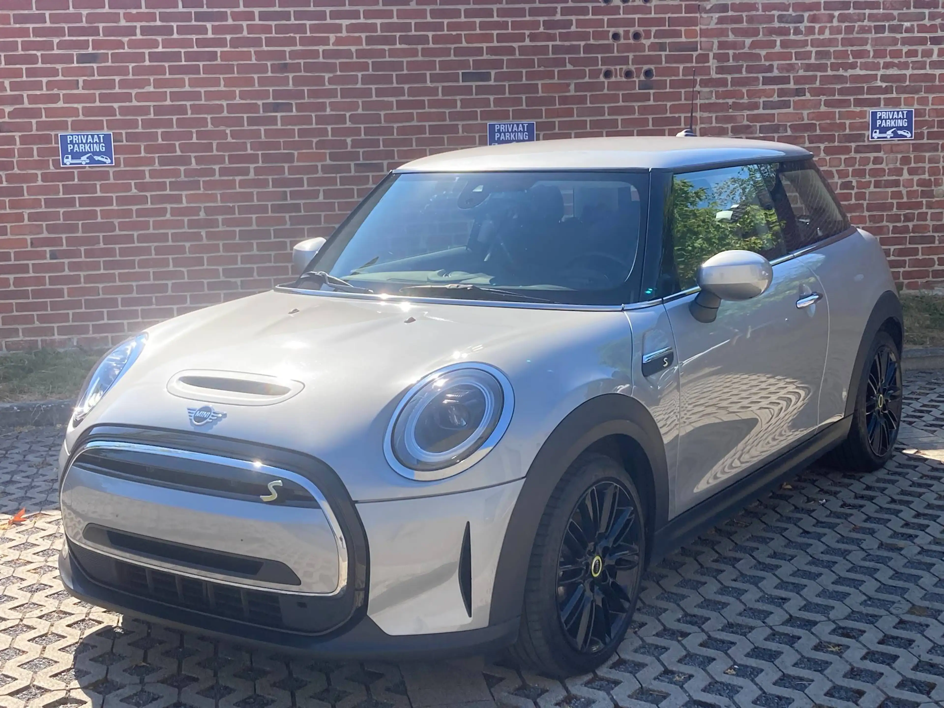 MINI Cooper SE Classic Trim - Alu Mini 17" - Soh batterij: 96,7 % !!! — photo 2