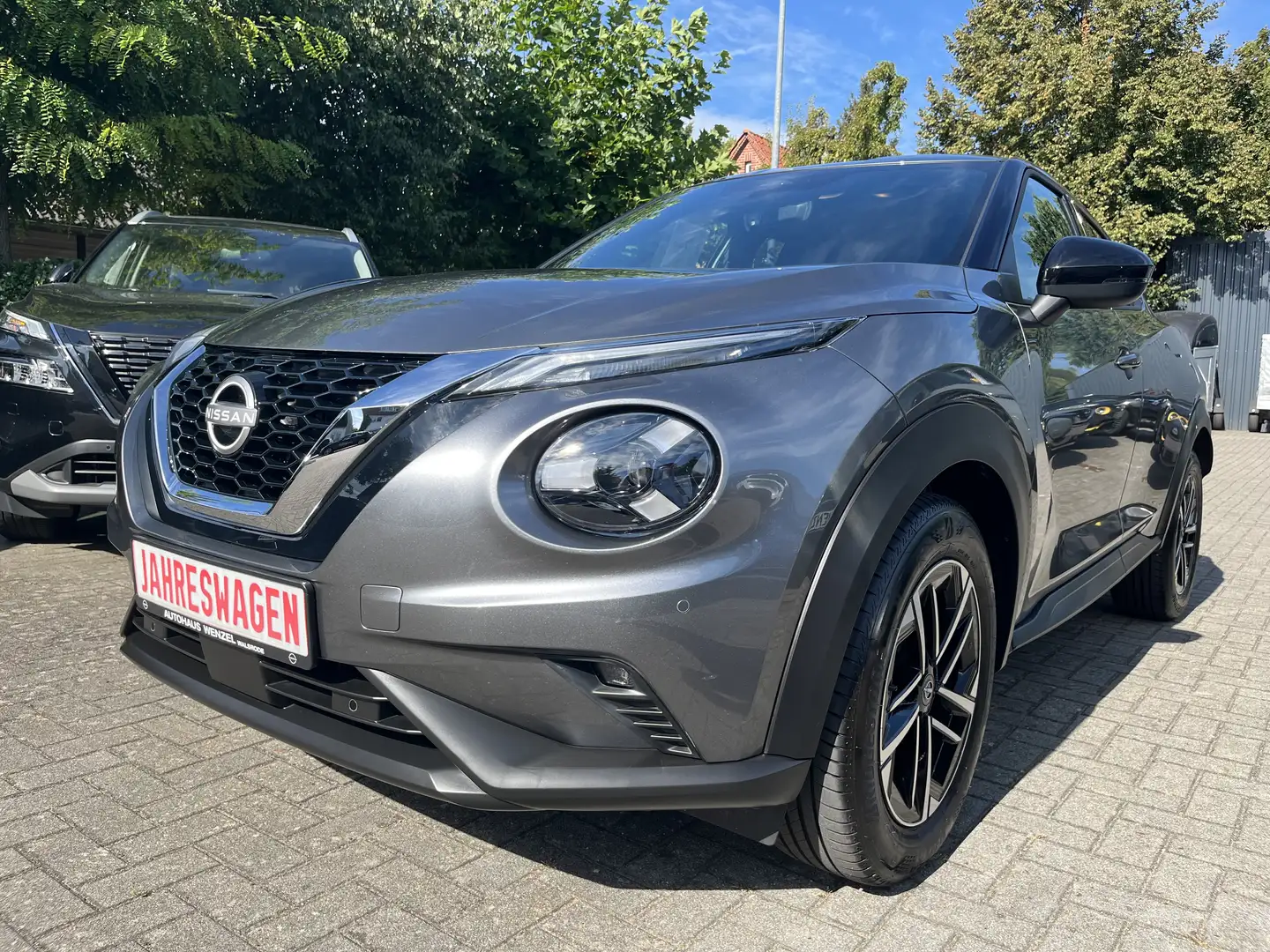 Nissan Juke N-CONNECTA 1.0 DIG-T 7DCT beheizb. Lenkrad,Navi Gris - 1