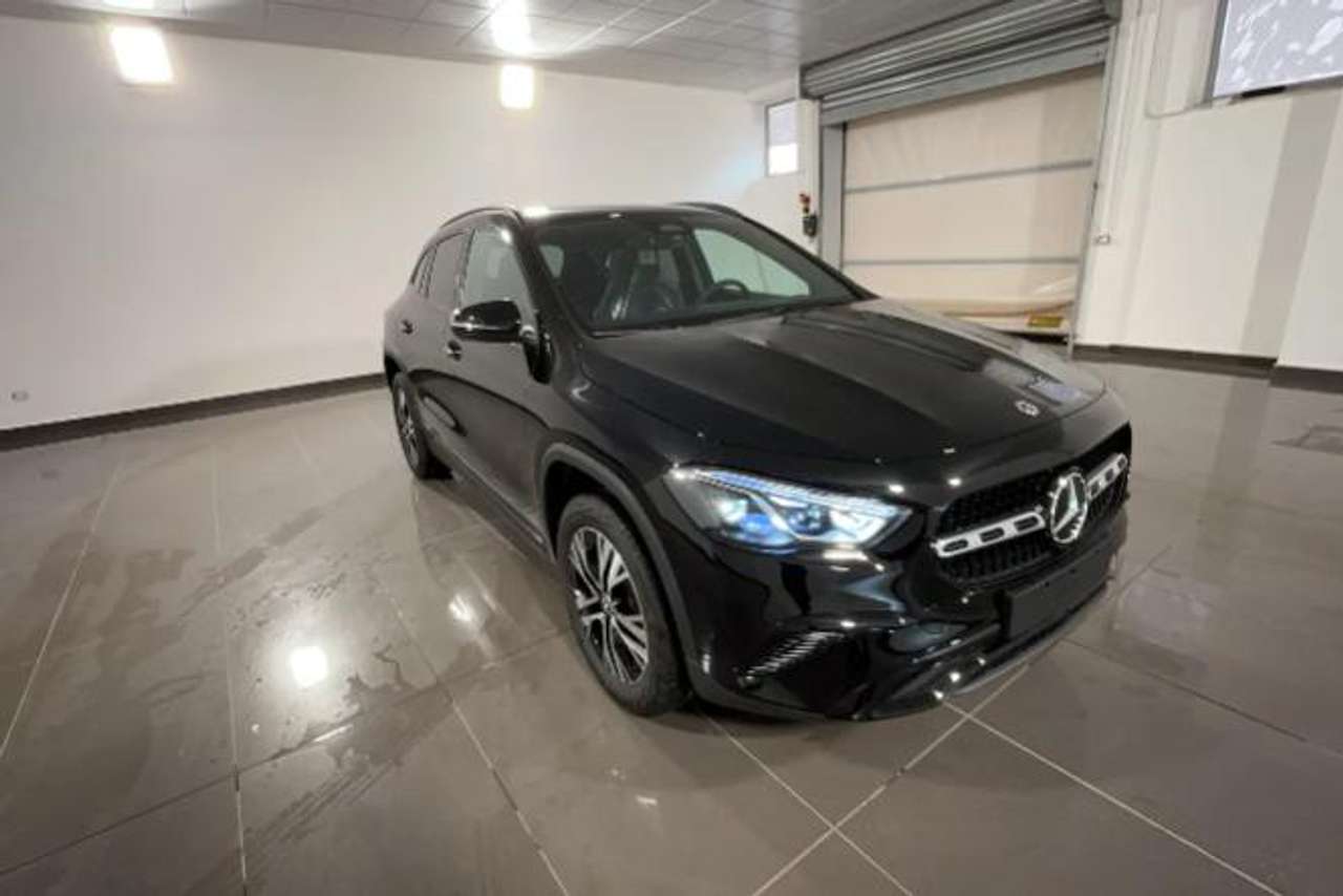 Mercedes-Benz GLA 220 200 d Advanced auto #KM 0