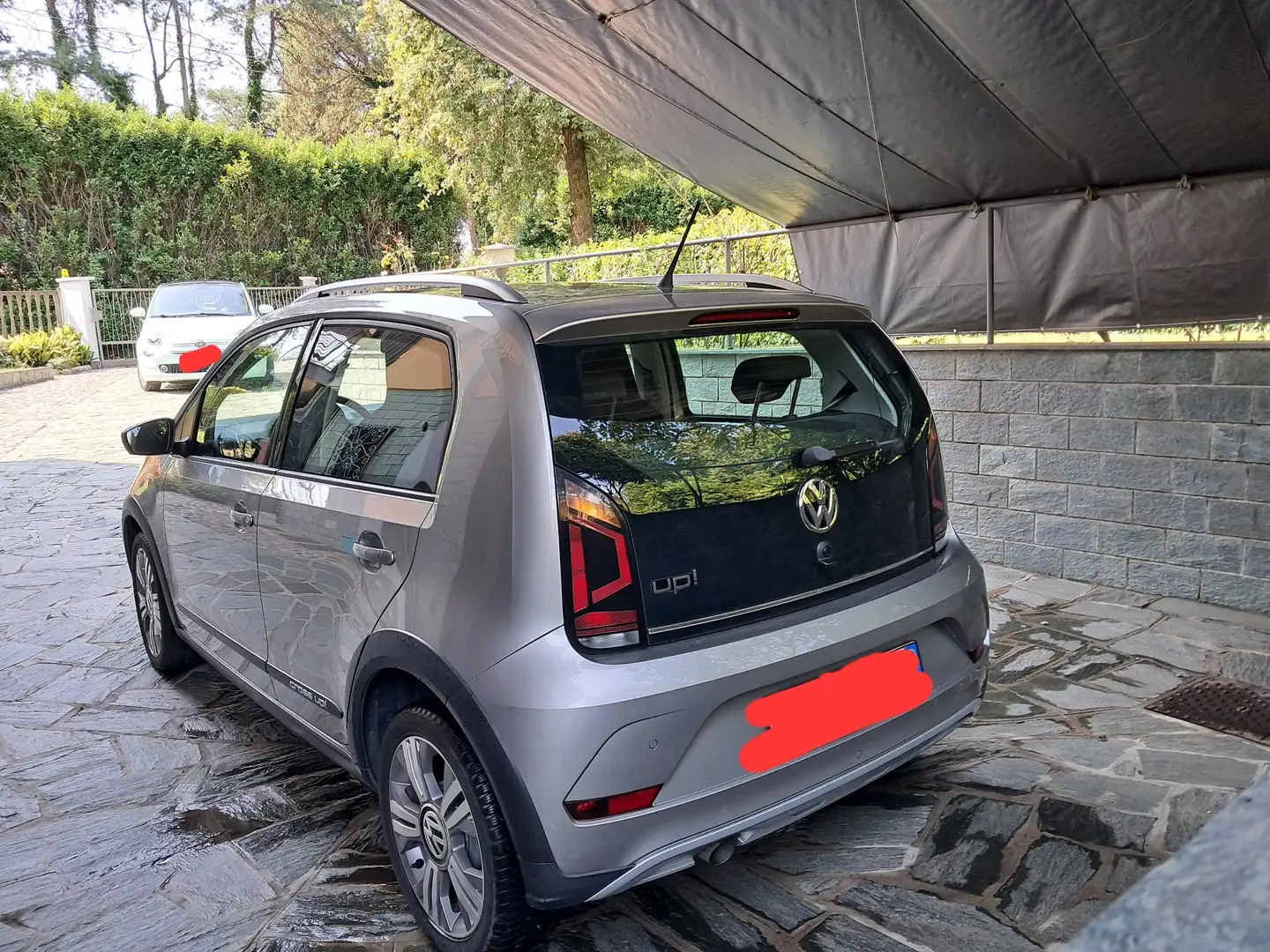 Volkswagen up! 5p 1.0 Cross 75cv - 1