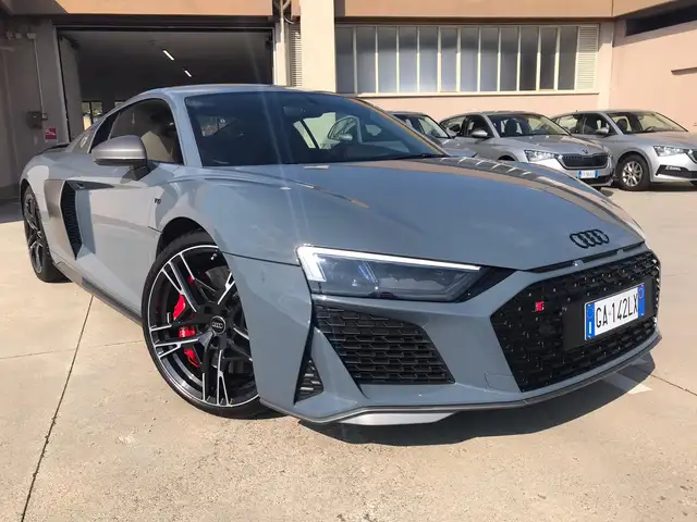 Audi R8