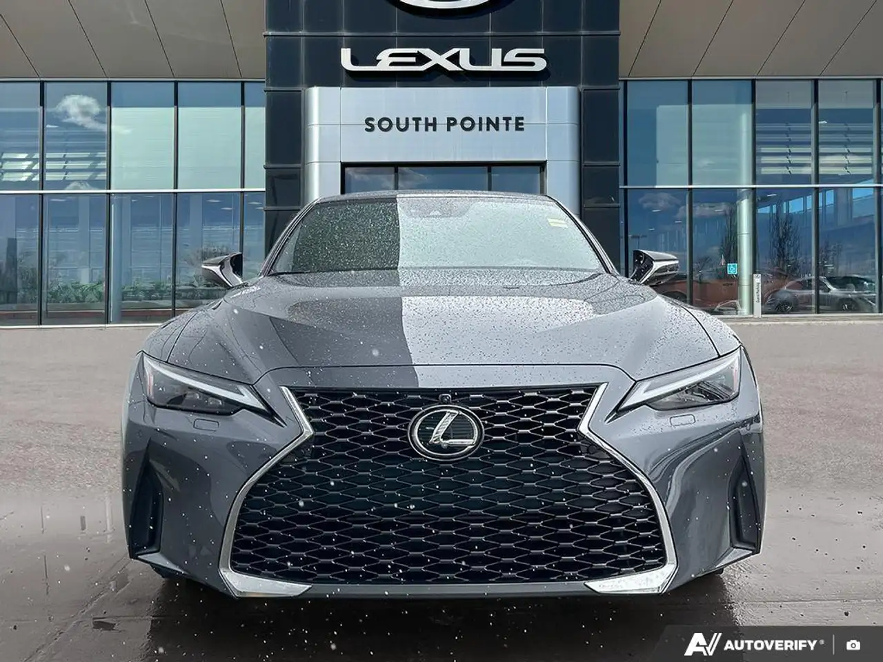 Lexus IS снимка Lexus IS