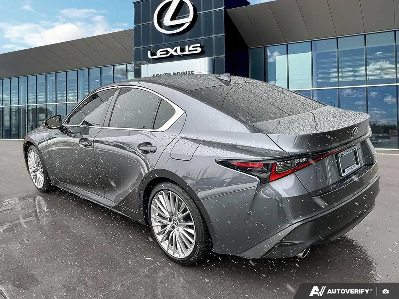 Lexus IS снимка Lexus IS