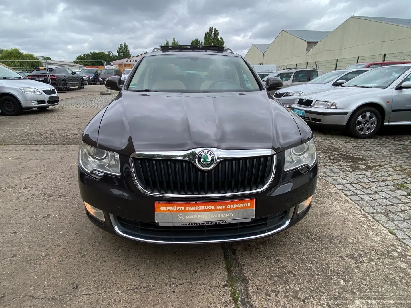 Skoda Superb Combi Elegance 4x4 Aut+Leder+Panorama+PDC Marrón - 2