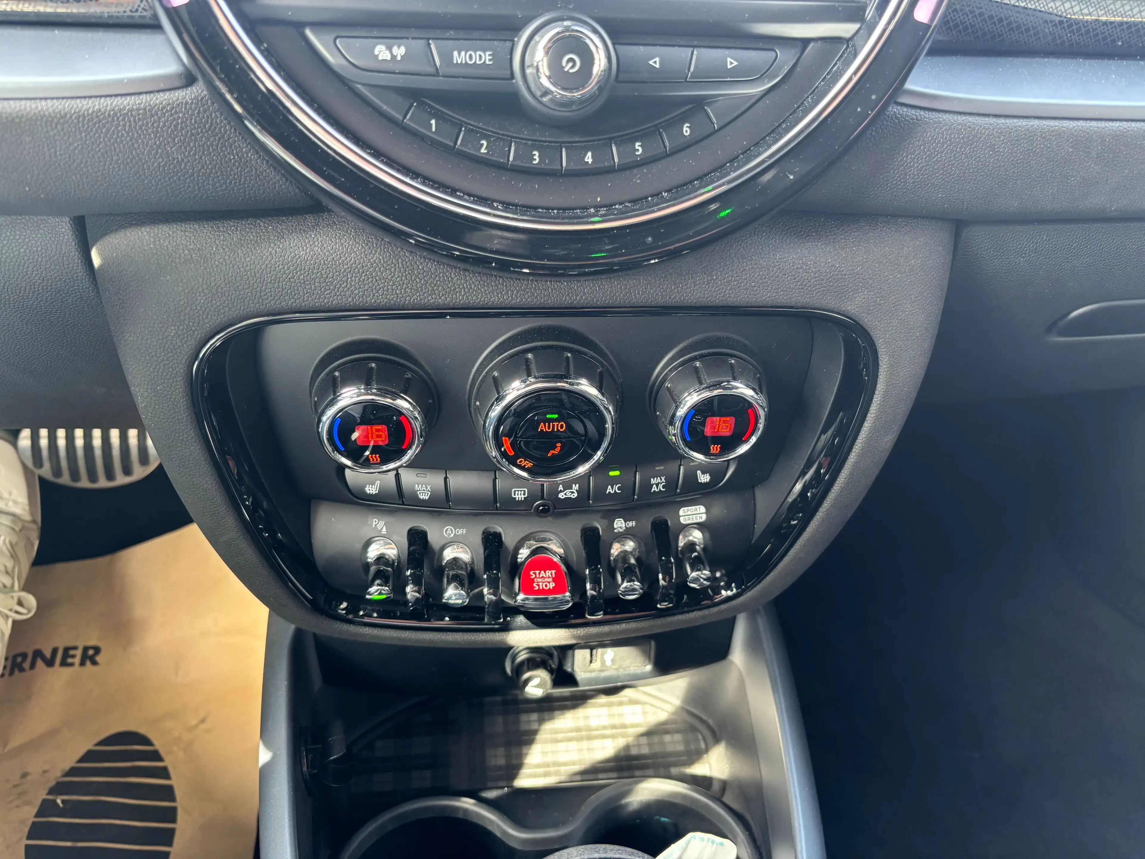 MINI John Cooper Works Clubman Mini John Cooper Works Clubman All4 Aut. — photo 12