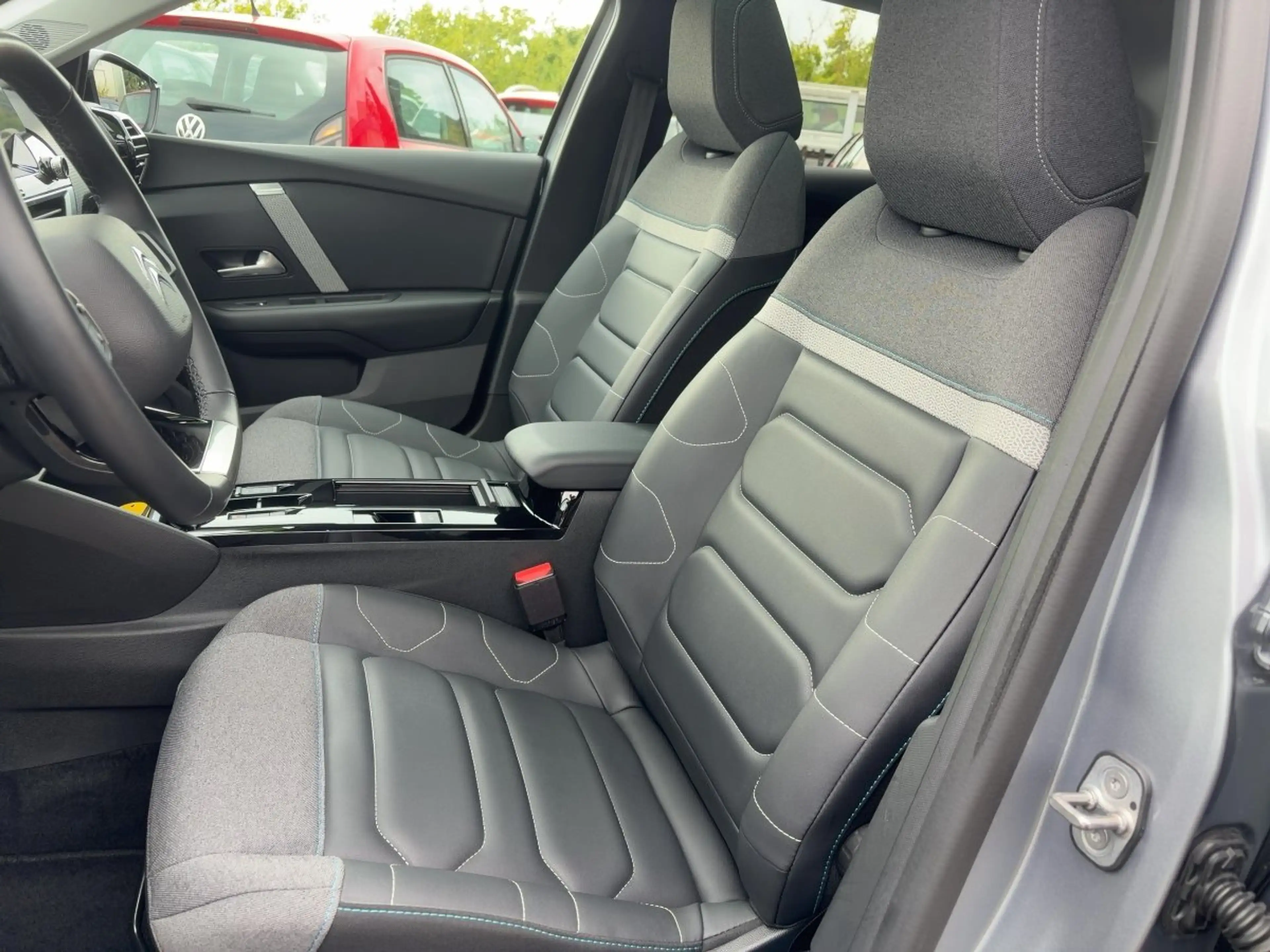 Citroen C4 X 1.2 PureTech 130 Max LED+Navi+2xKlima+Kam. — photo 9