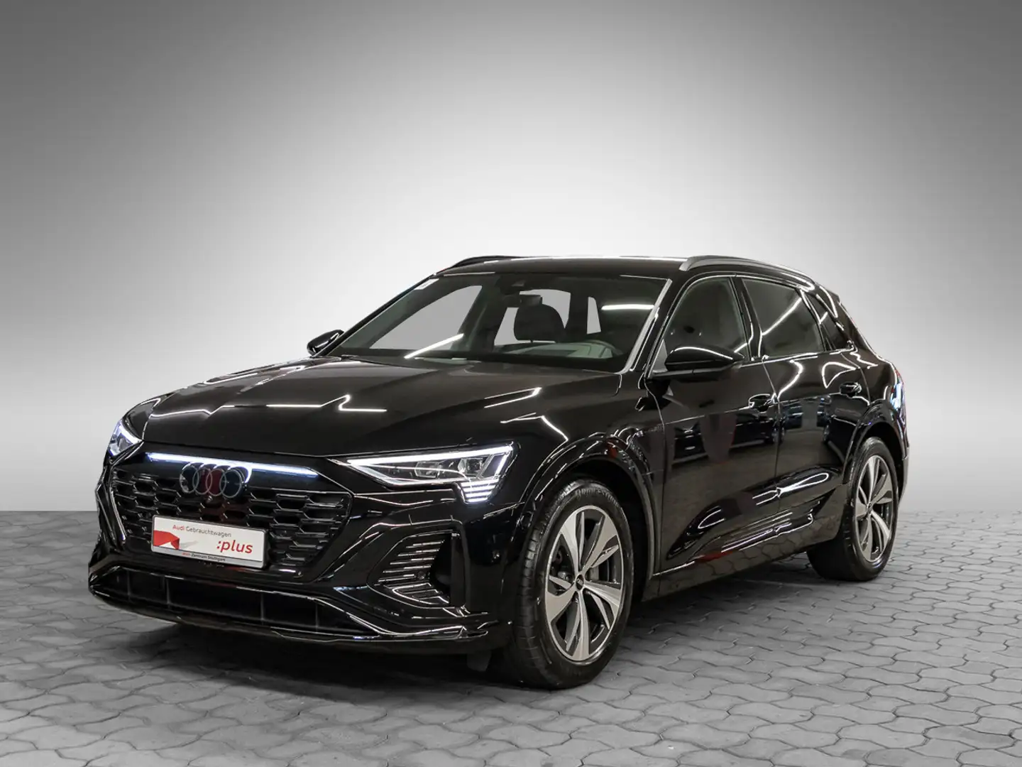 Audi Q8 e-tron S line 50  quattro AIR SHZ Keyless VC Schwarz - 2