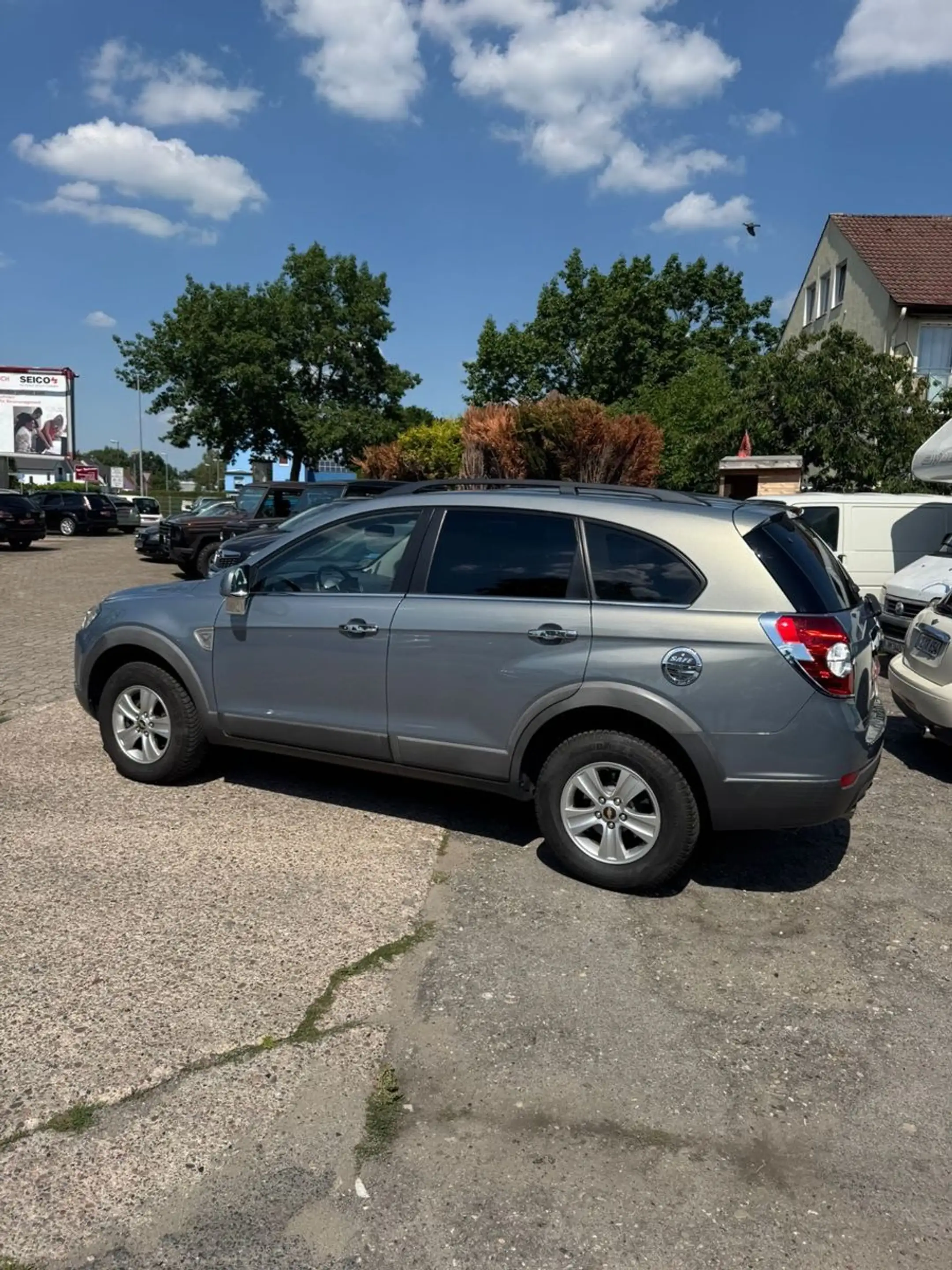 Chevrolet Captiva 2.4 LS 2WD 5-Sitzer — photo 10
