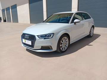 Sportback 40 e-tron Design S tronic
