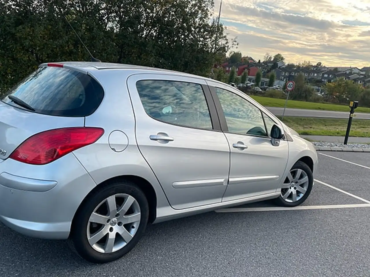 Peugeot 308 1.6 HDi 90ch BLUE LION Style