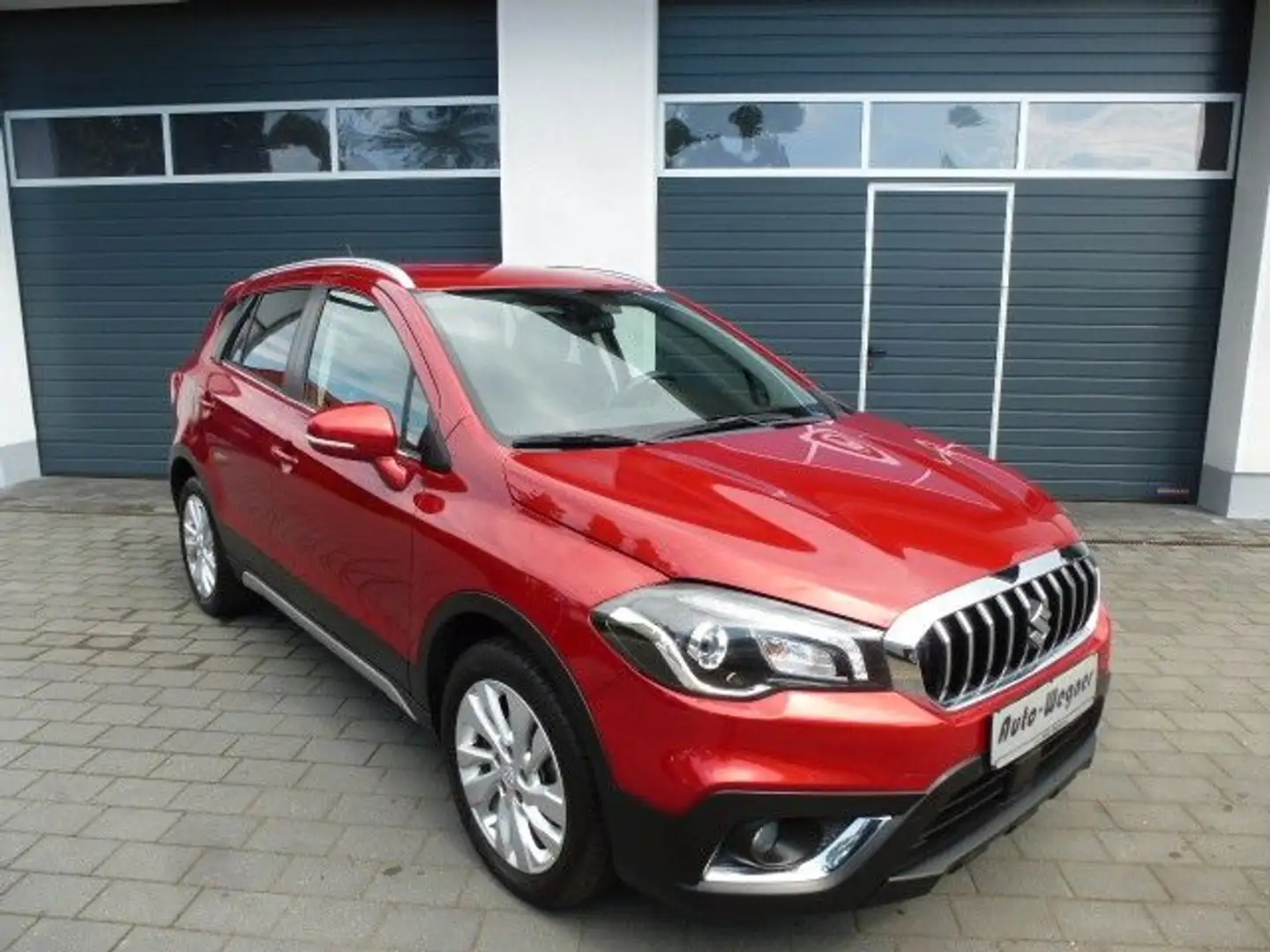 Suzuki SX4 1.4 S-Cross Comfort 2-Zonen Klima LED SHZ Rojo - 1