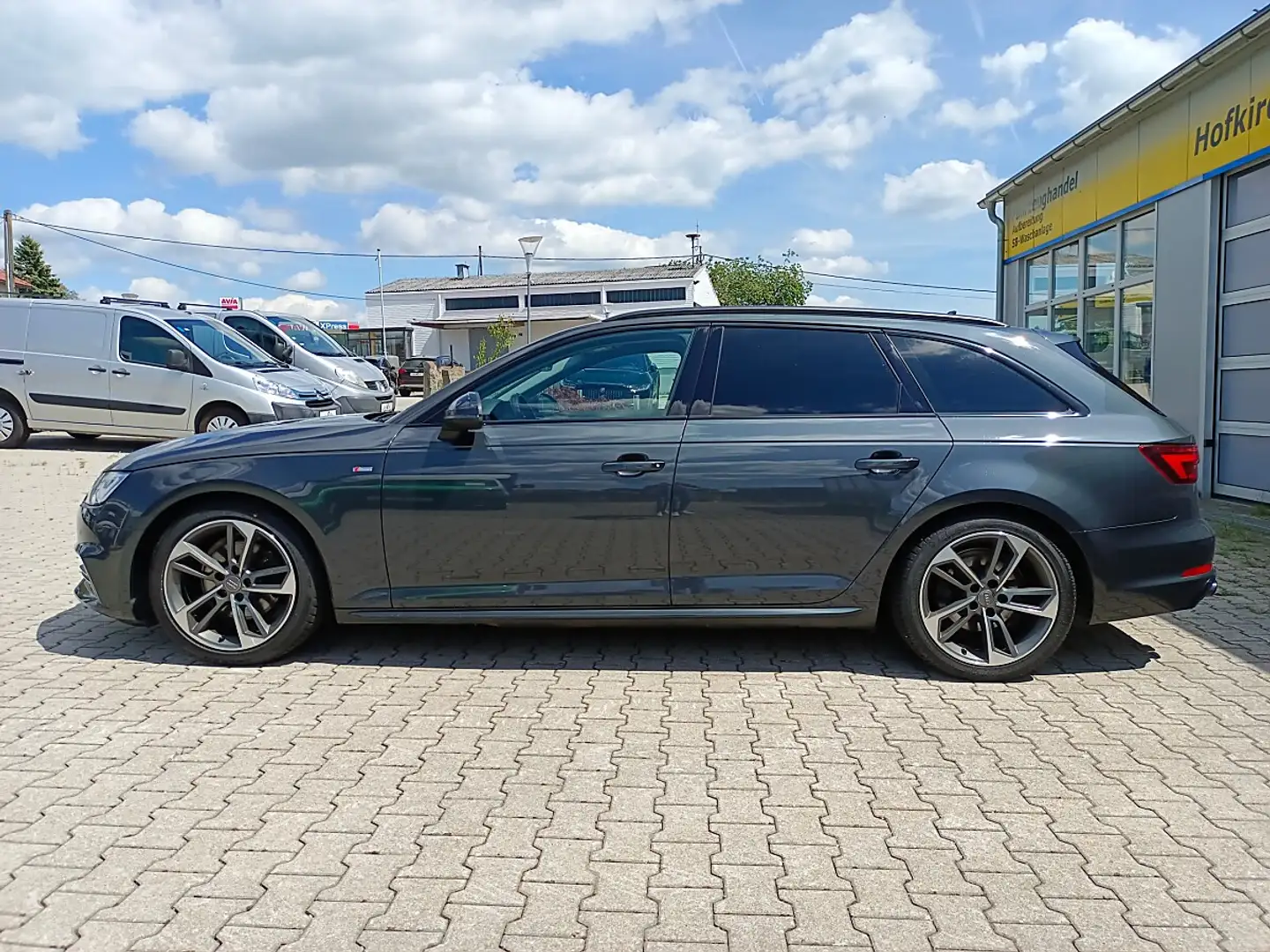 Audi A4 Avant 2,0 TDI Sport  s-line *LED*Navi*SHZ*GRA Grau - 2