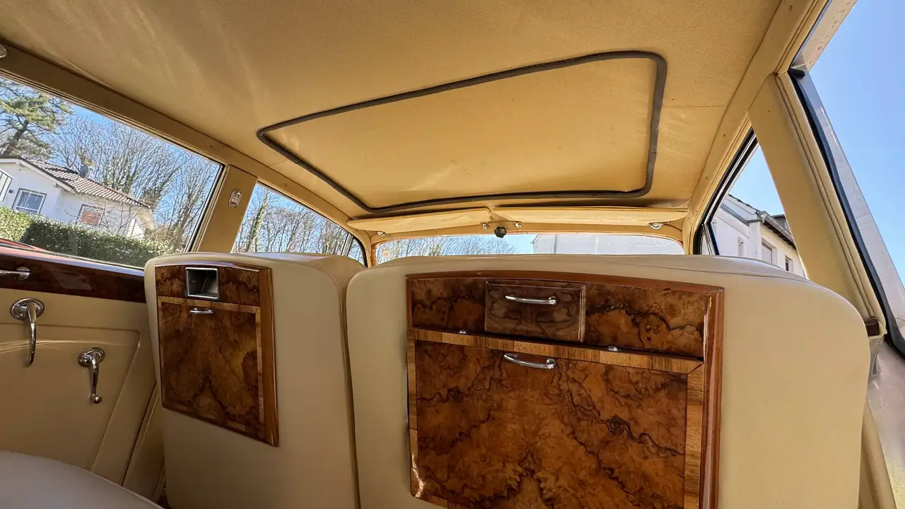 Bentley S1 Standard Steel Saloon, foto 5