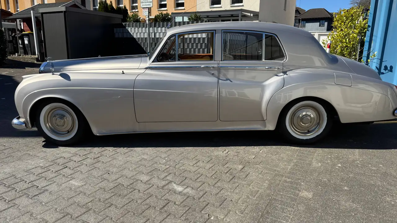Bentley S1 Standard Steel Saloon, foto 3