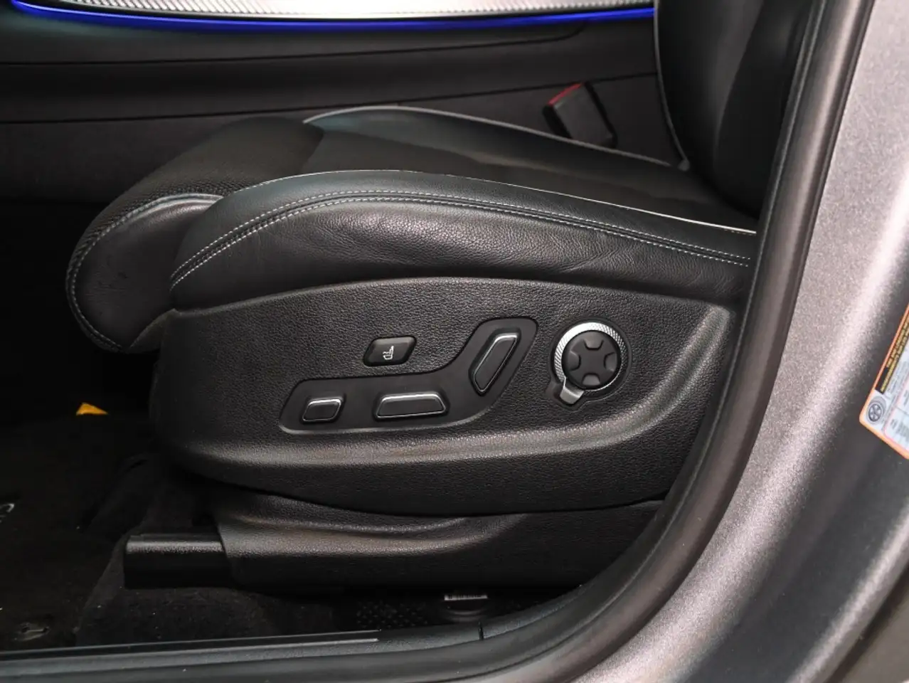 Genesis GV70 снимка Genesis GV70