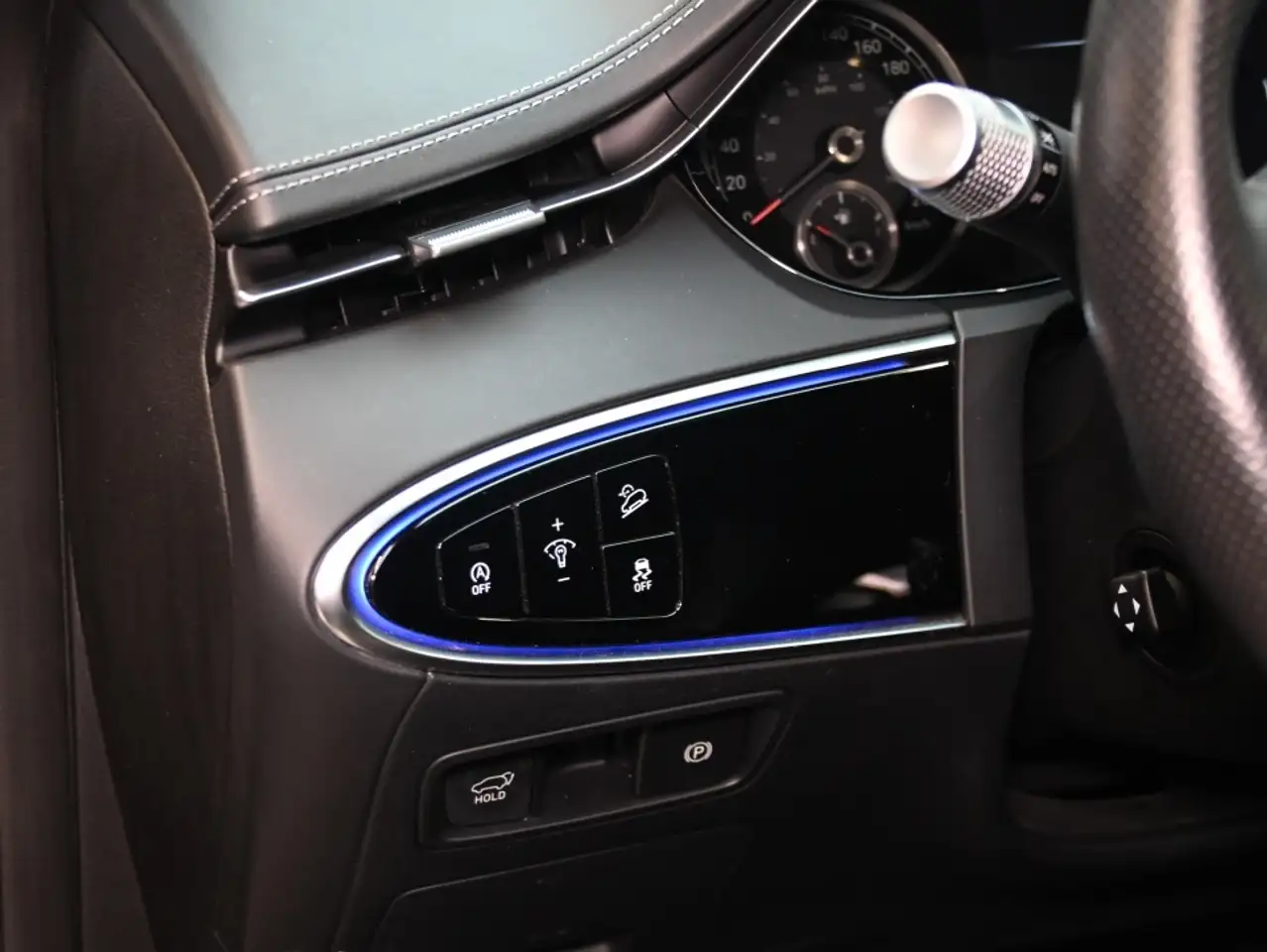 Genesis GV70 снимка Genesis GV70