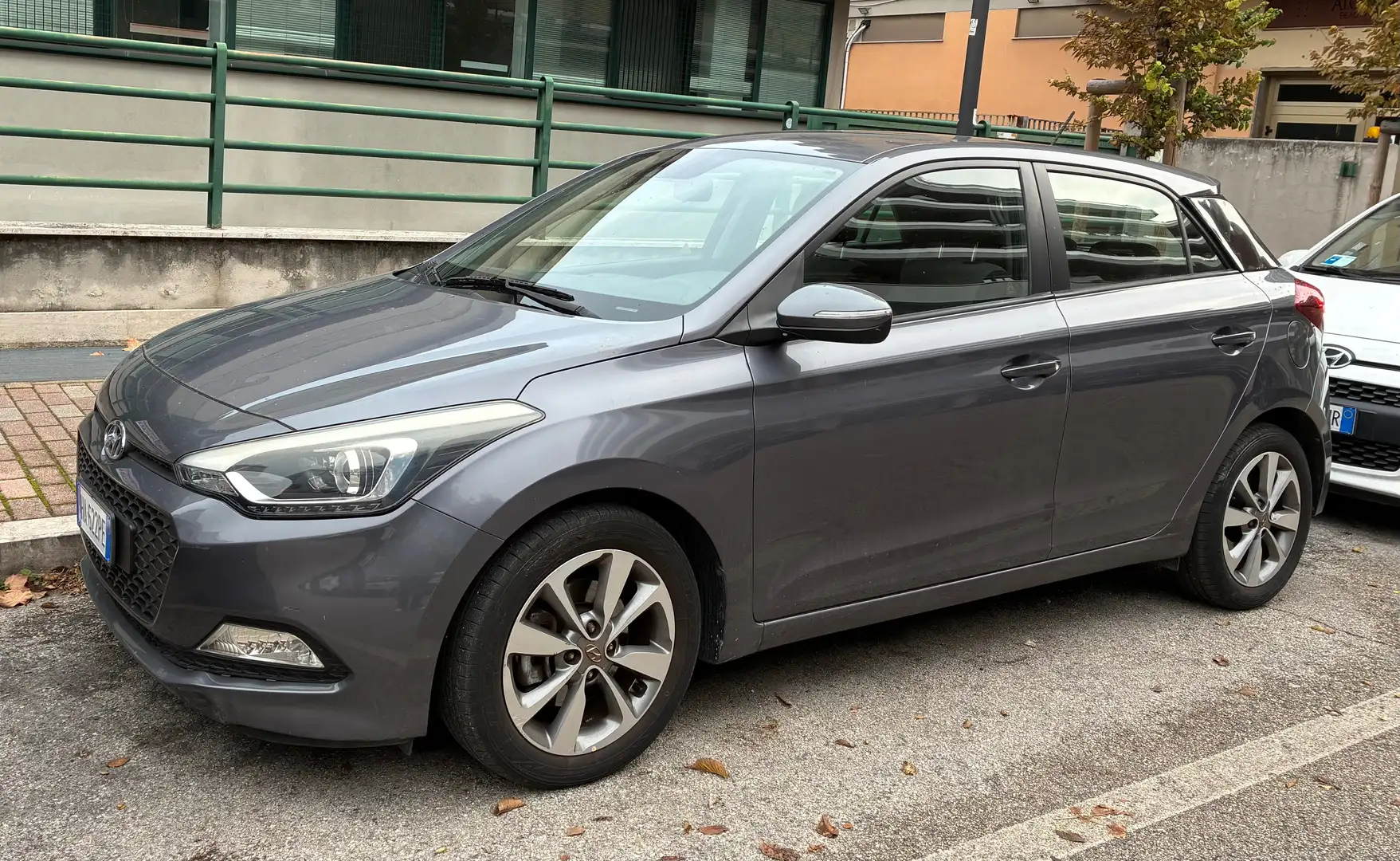 Hyundai i20 i20 5p 1.1 crdi Classic 75cv Grigio - 2