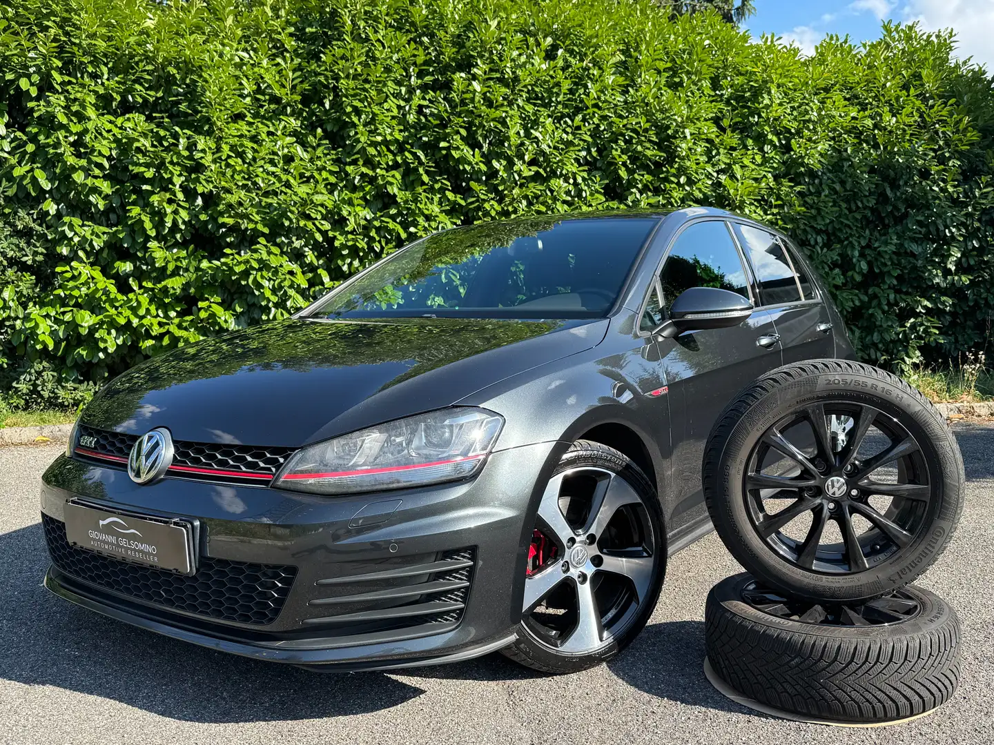 Volkswagen Golf GTI Golf 5p 2.0 tsi Gti Gris - 1