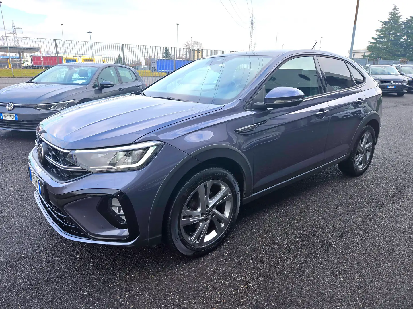 Volkswagen Taigo Taigo 1.0 tsi R-Line 110cv dsg Grigio - 1