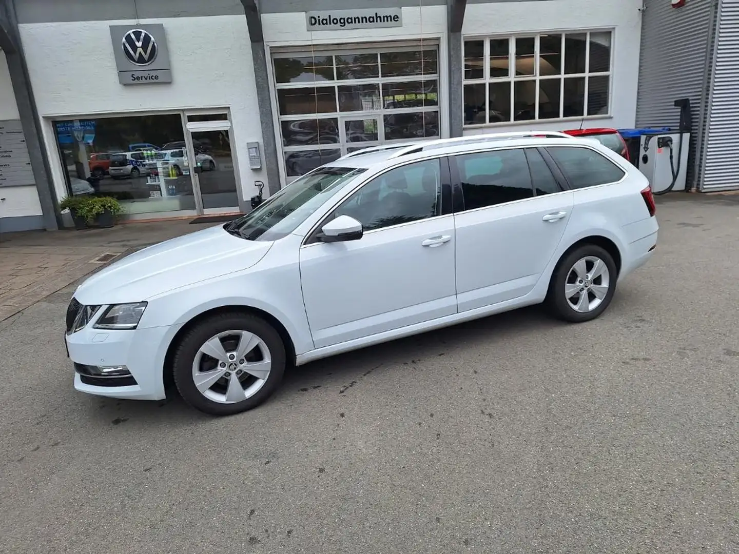 Skoda Octavia Style 1.6 TDI DSG LED ACC eHeck Weiß - 2
