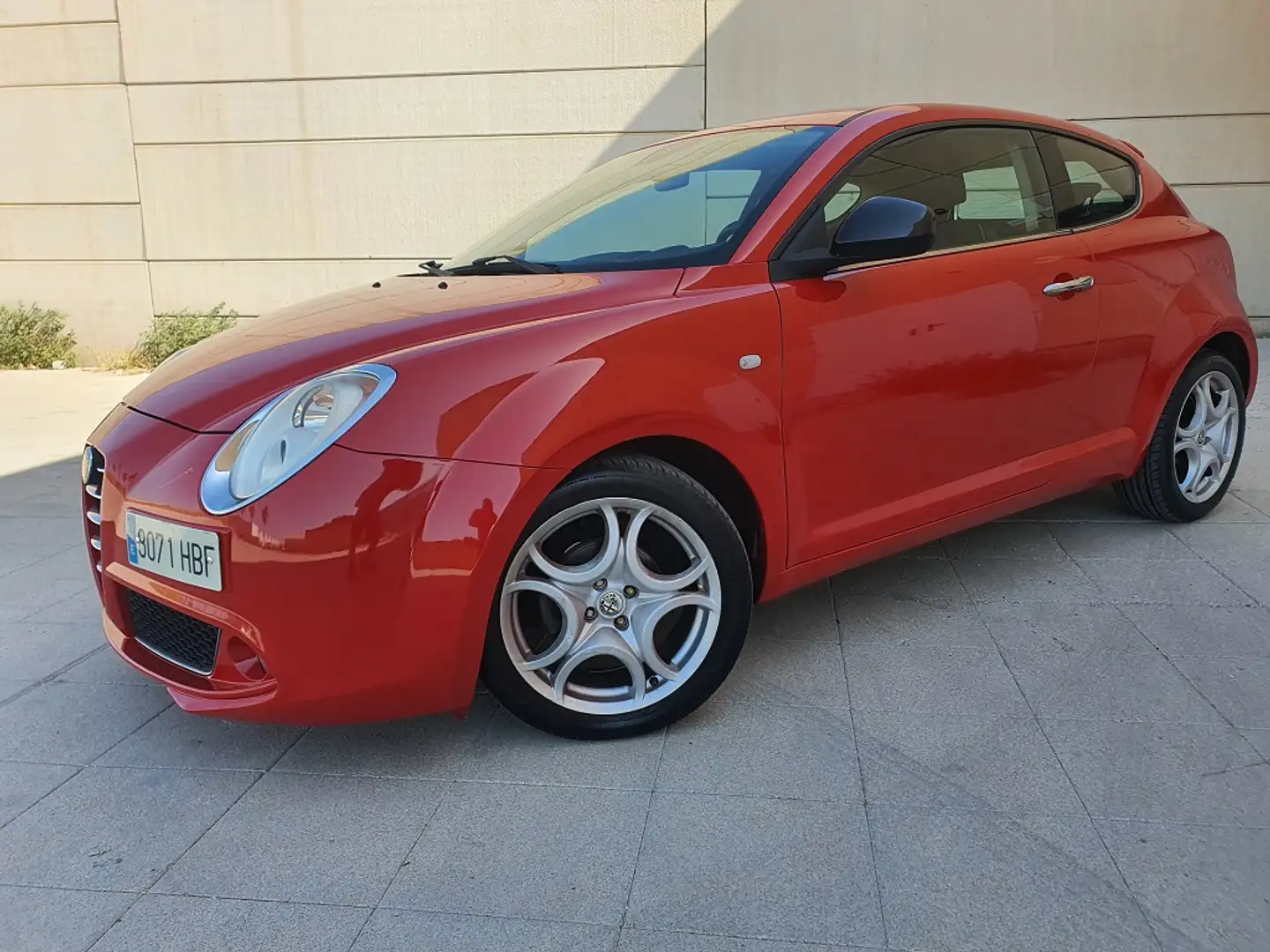 Alfa Romeo MiTo 1.4 Multi-Air S&S Distinctive 105 Rojo - 1