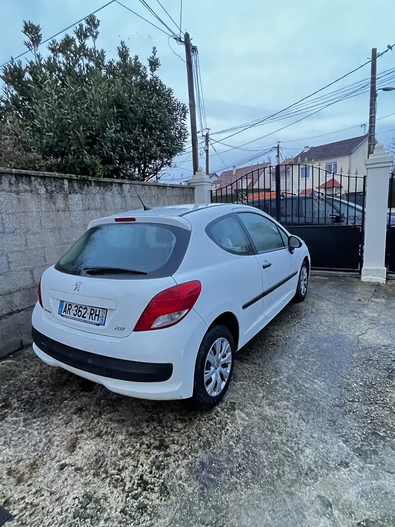 Peugeot 207 1.4 HDi 70ch Premium - 2