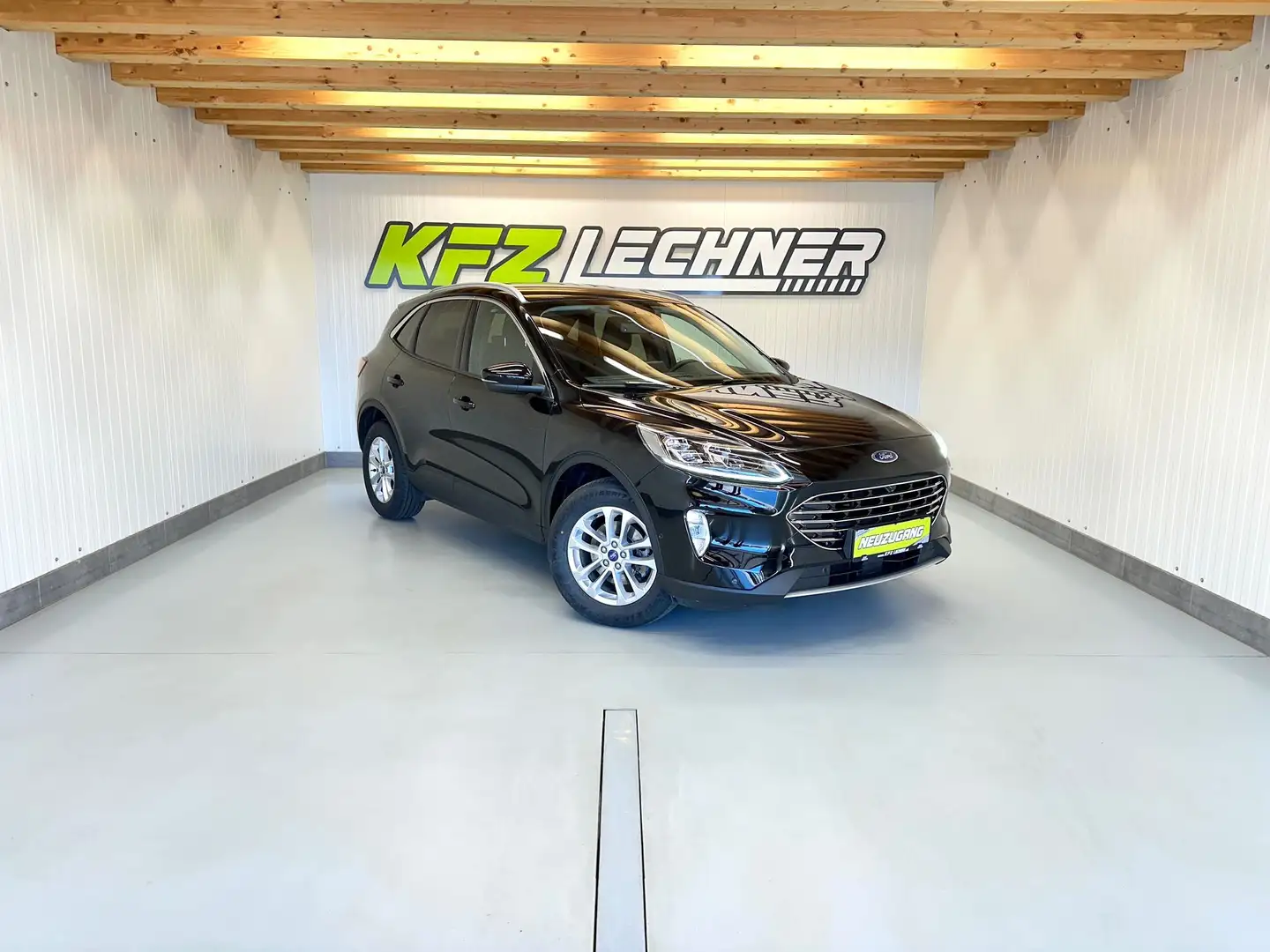 Ford Kuga 1.5 EcoBl. Aut. "W-PAKET*NAVI*TEMP" Schwarz - 1