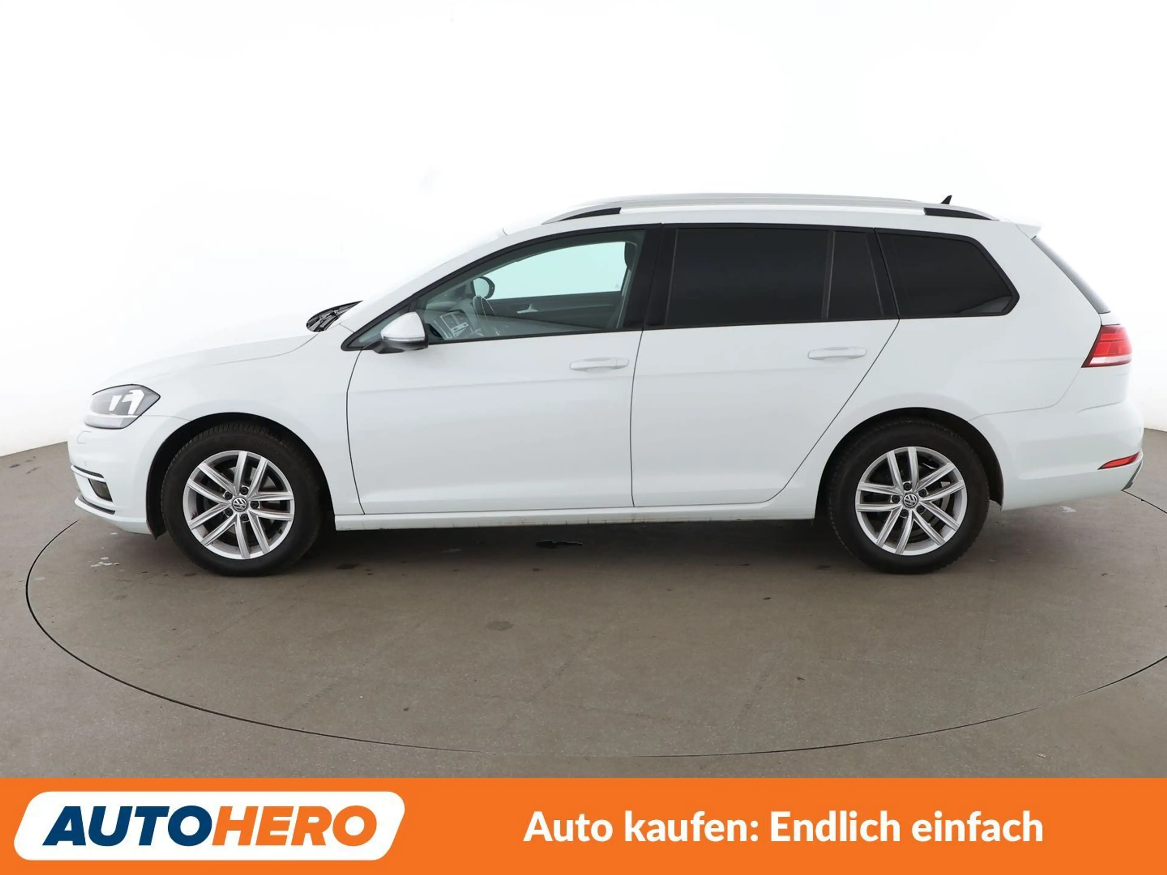 Volkswagen Golf 1.0 TSI Comfortline BlueMotion Tech*NAVI*ACC*PDC* — photo 3