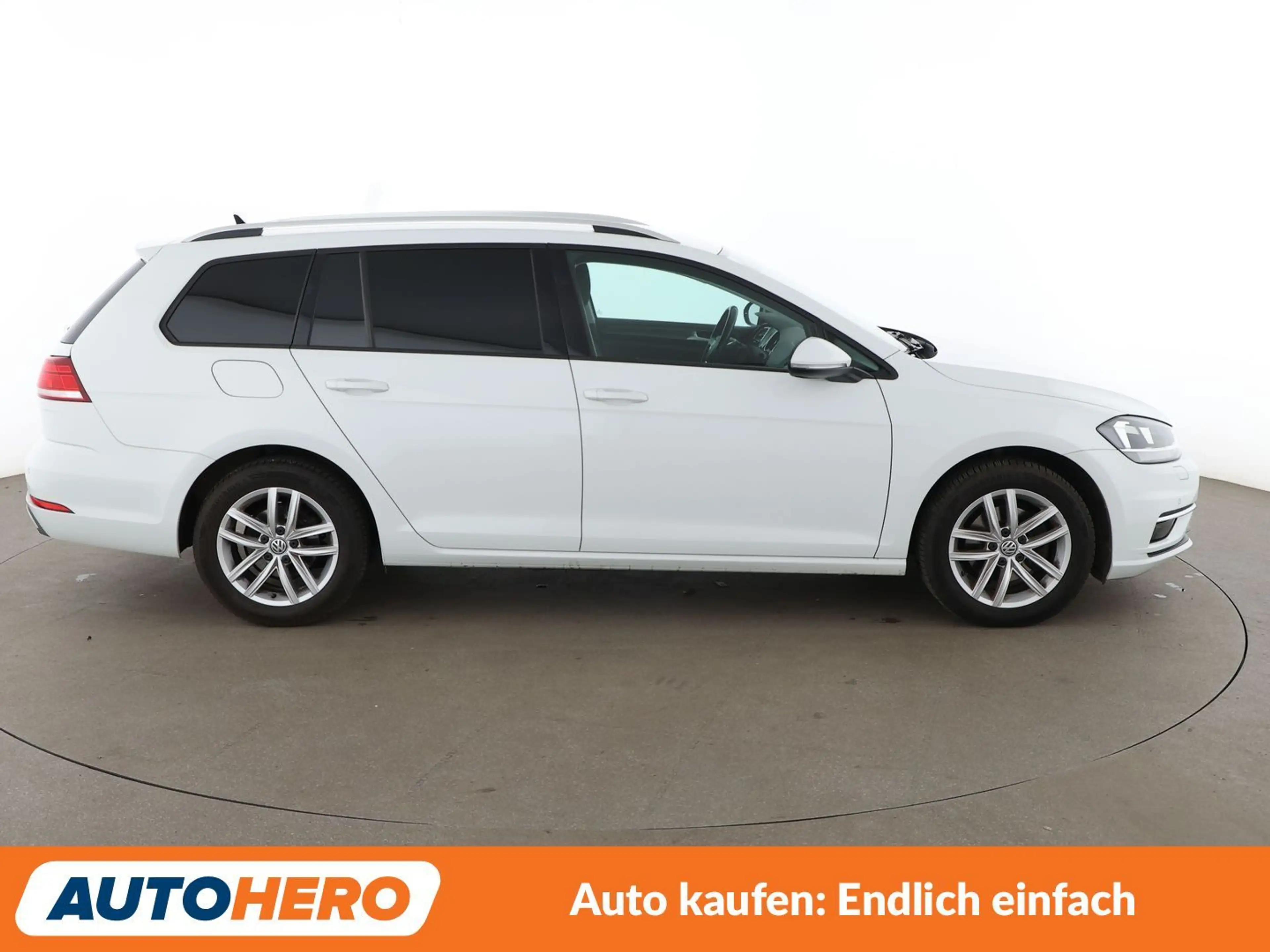 Volkswagen Golf 1.0 TSI Comfortline BlueMotion Tech*NAVI*ACC*PDC* — photo 7