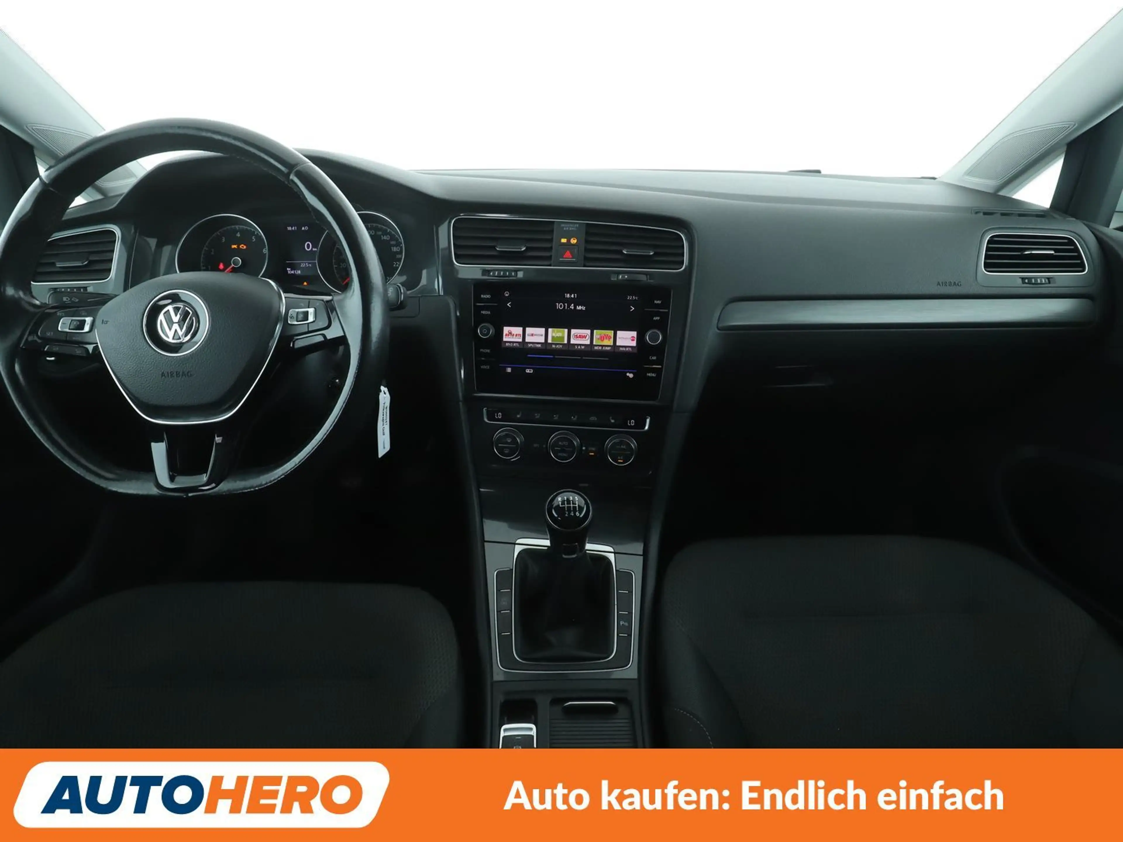 Volkswagen Golf 1.0 TSI Comfortline BlueMotion Tech*NAVI*ACC*PDC* — photo 12