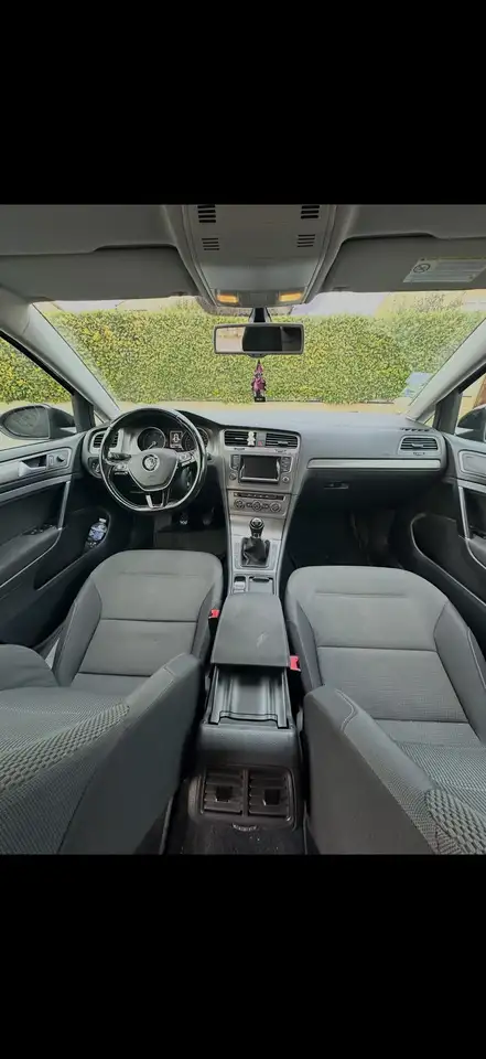 Volkswagen Golf Standard Model — photo 4